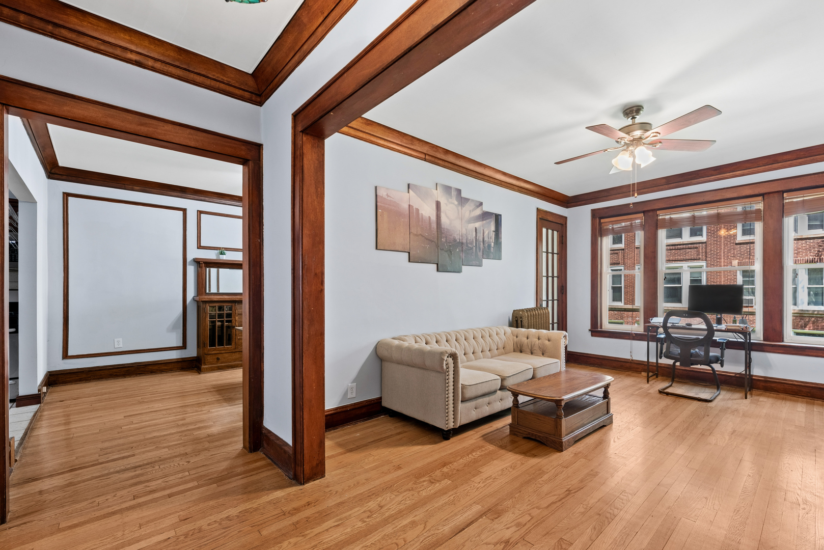 5470 S Woodlawn Avenue Unit: 1W