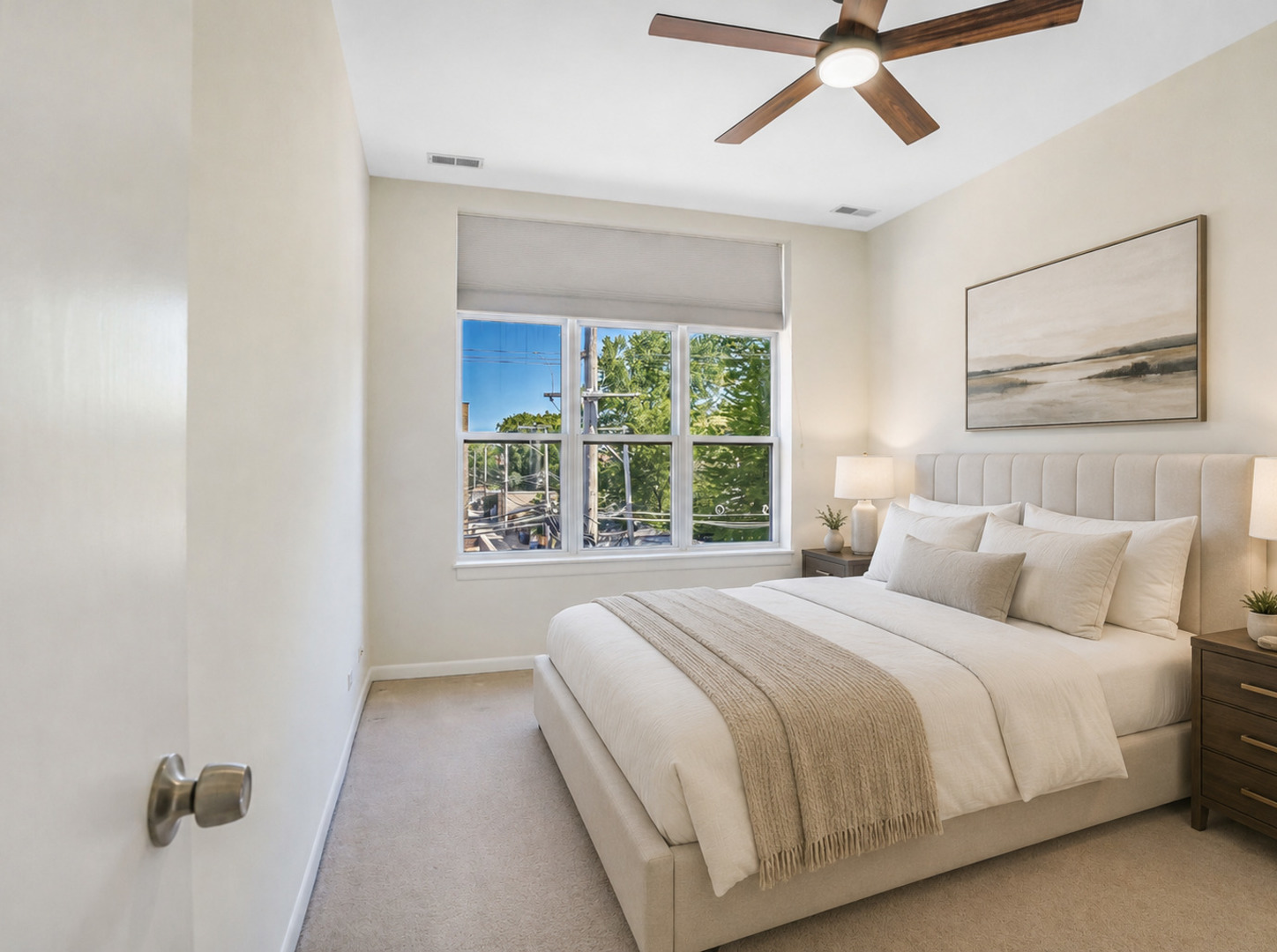 1962 W LAWRENCE Avenue Unit: 303