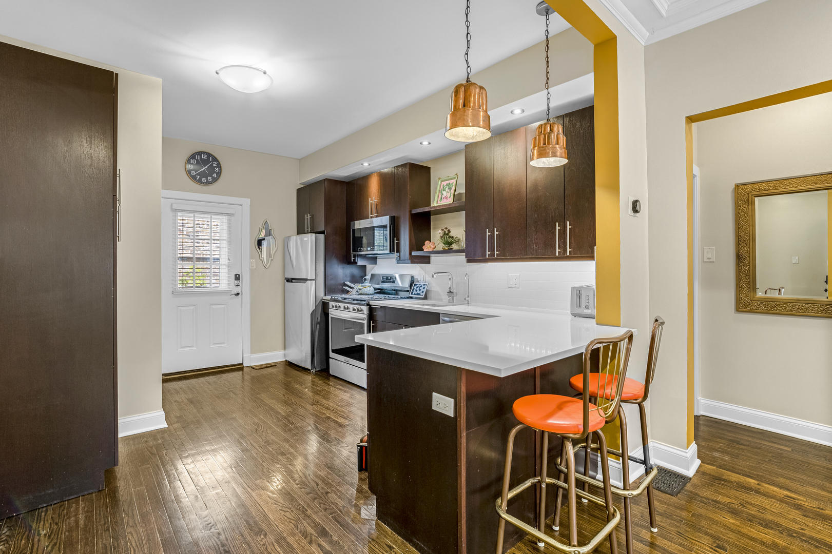 1408 W Catalpa Avenue Unit: 1