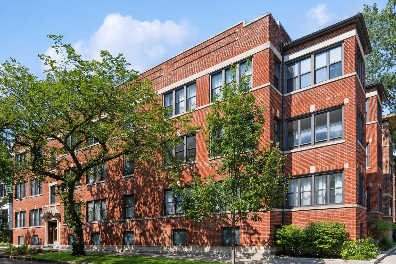 1408 W Catalpa Avenue Unit: 1