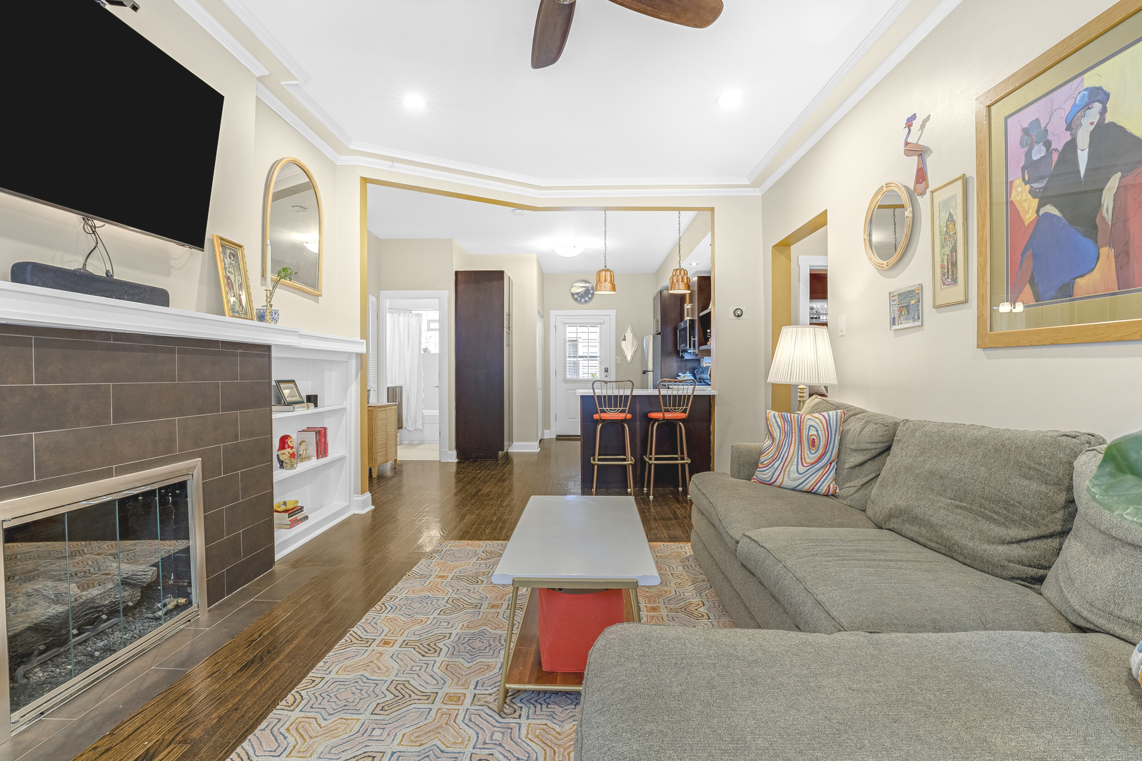 1408 W Catalpa Avenue Unit: 1
