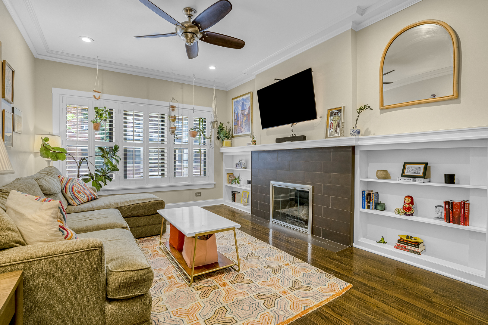1408 W Catalpa Avenue Unit: 1