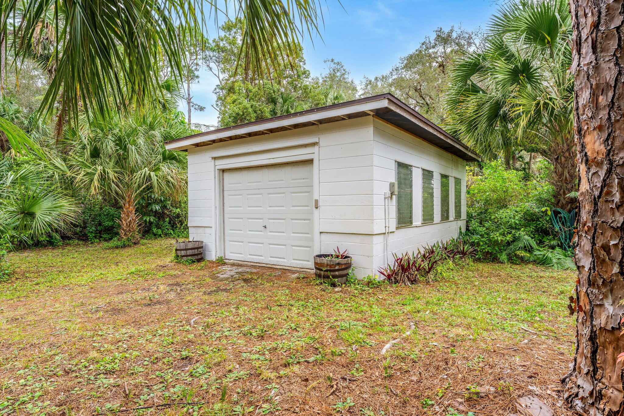 5800 Live Oak Avenue