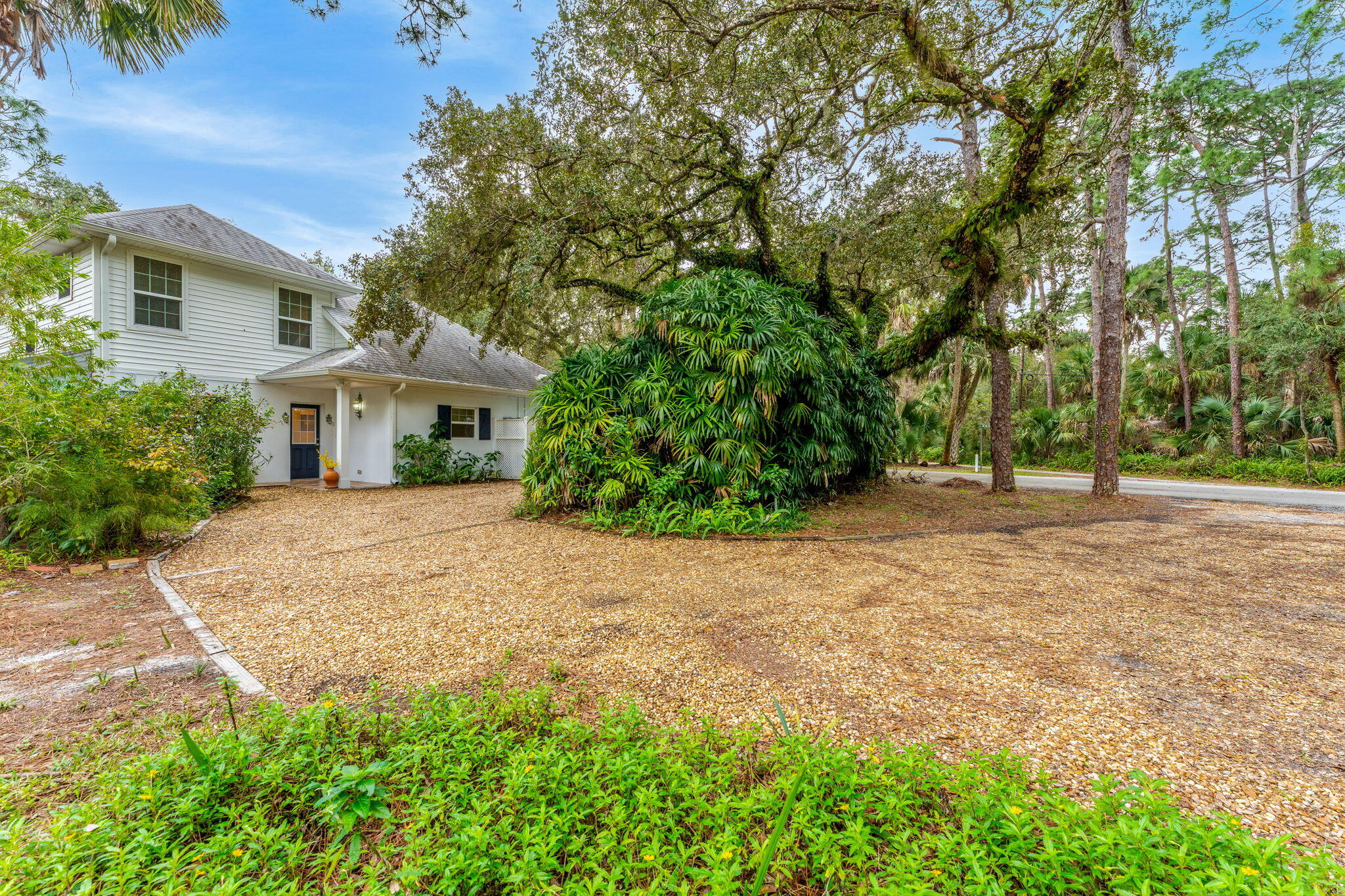 5800 Live Oak Avenue