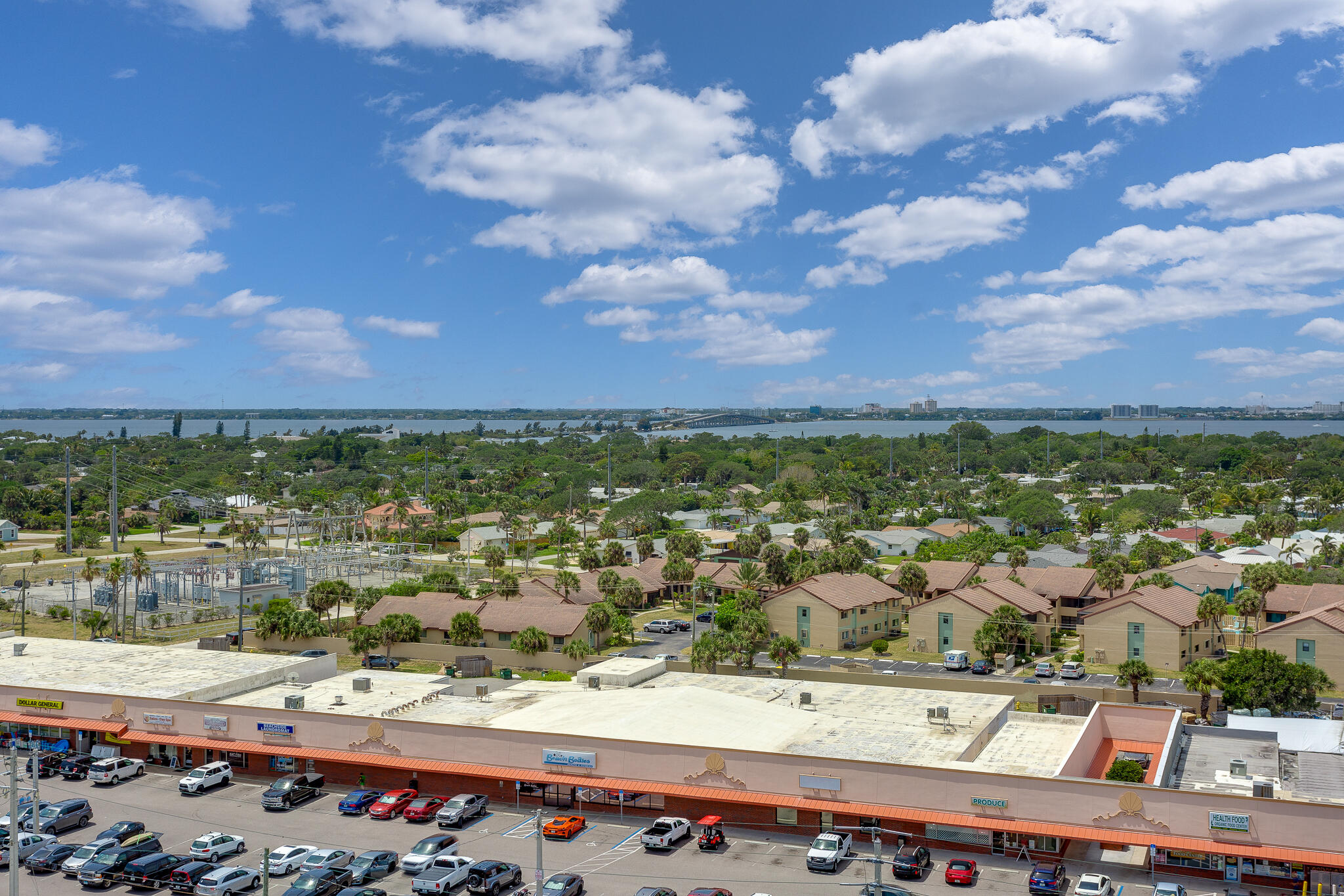 877 N Highway A1a, 1201