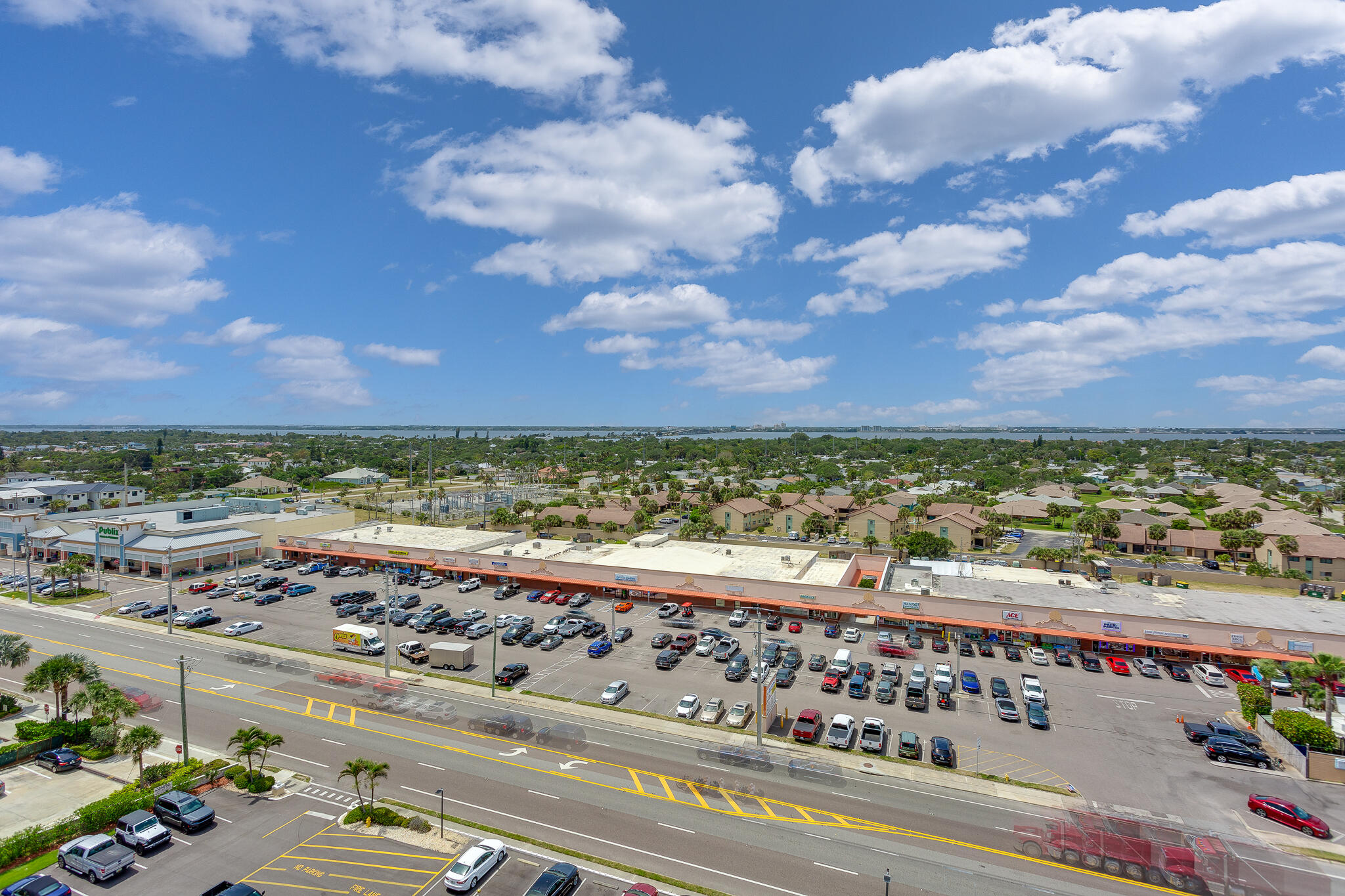 877 N Highway A1a, 1201