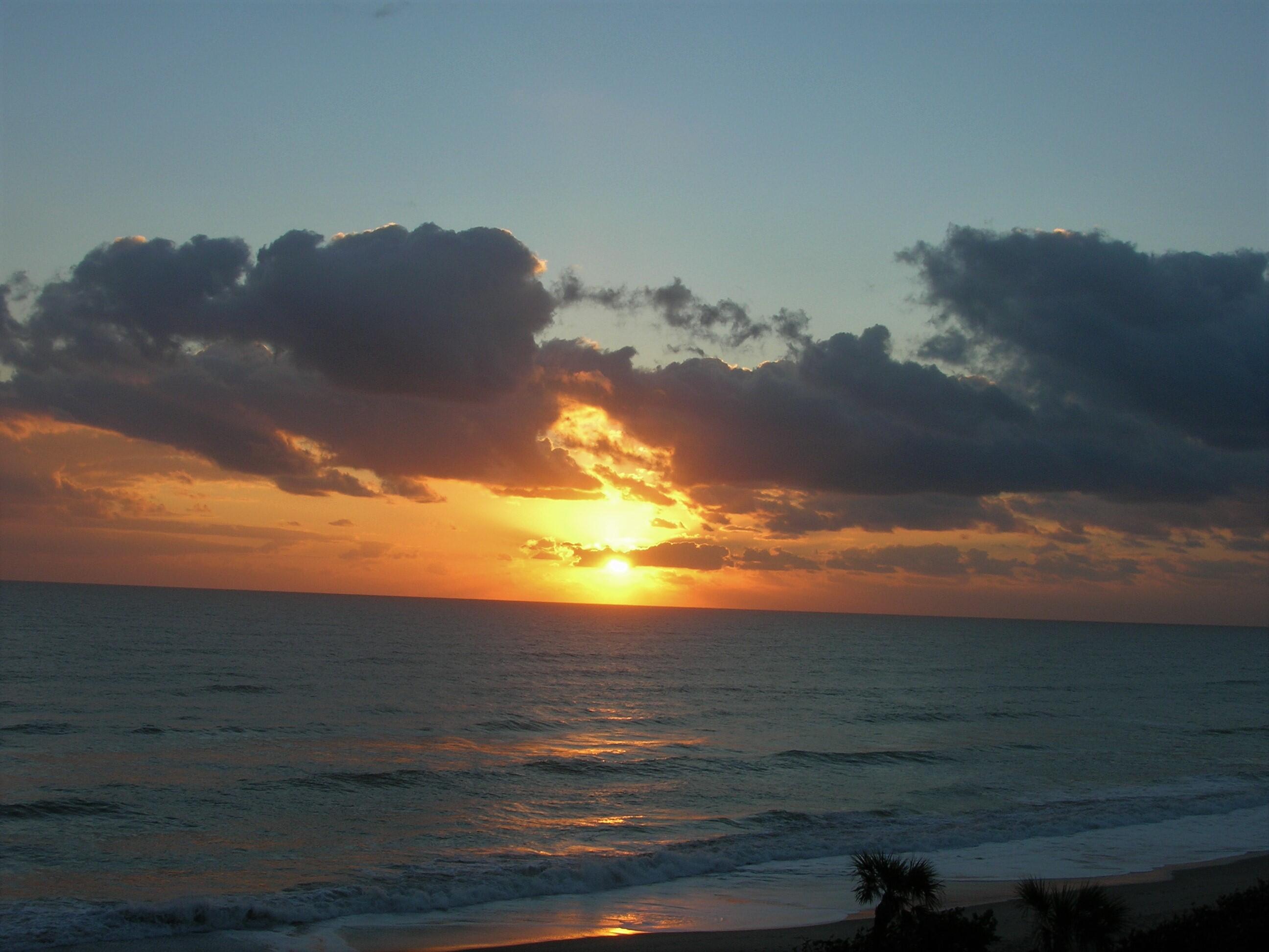 877 N Highway A1a, 1201