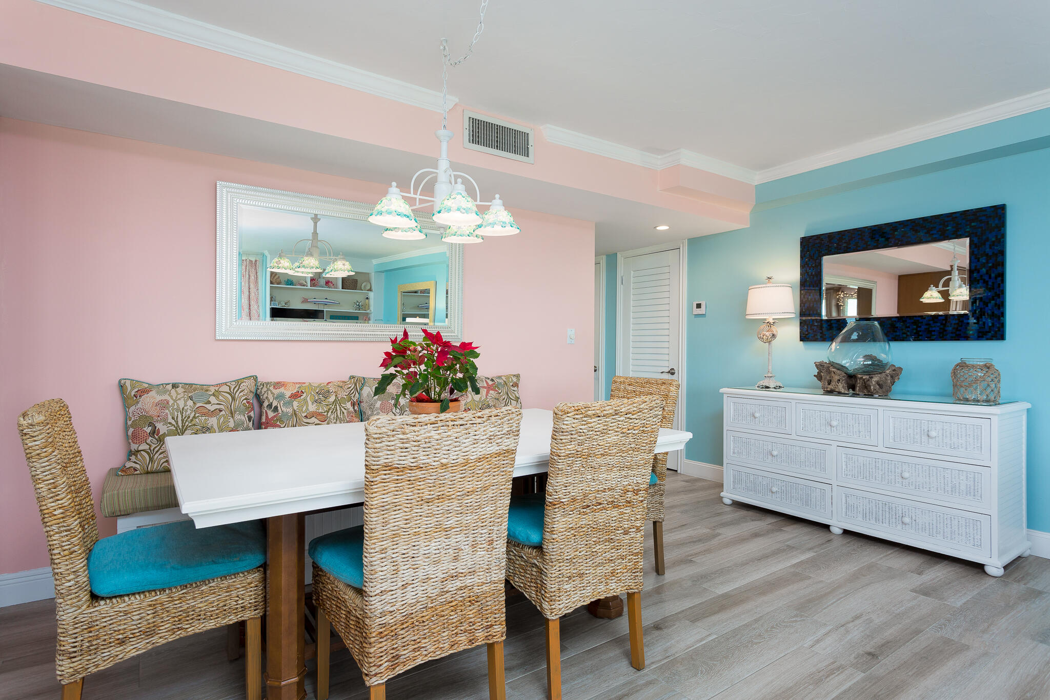 877 N Highway A1a, 1201