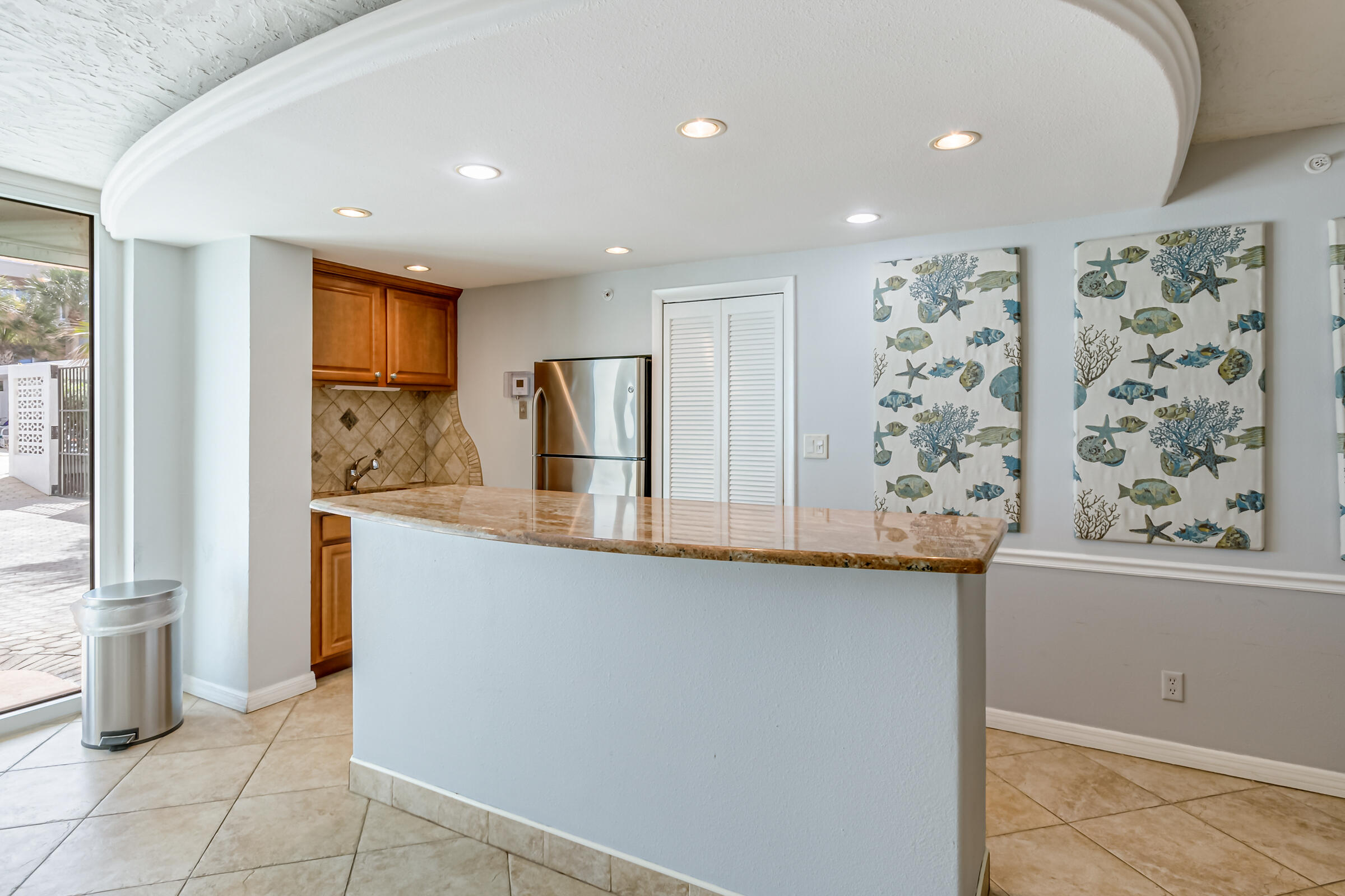 877 N Highway A1a, 1201