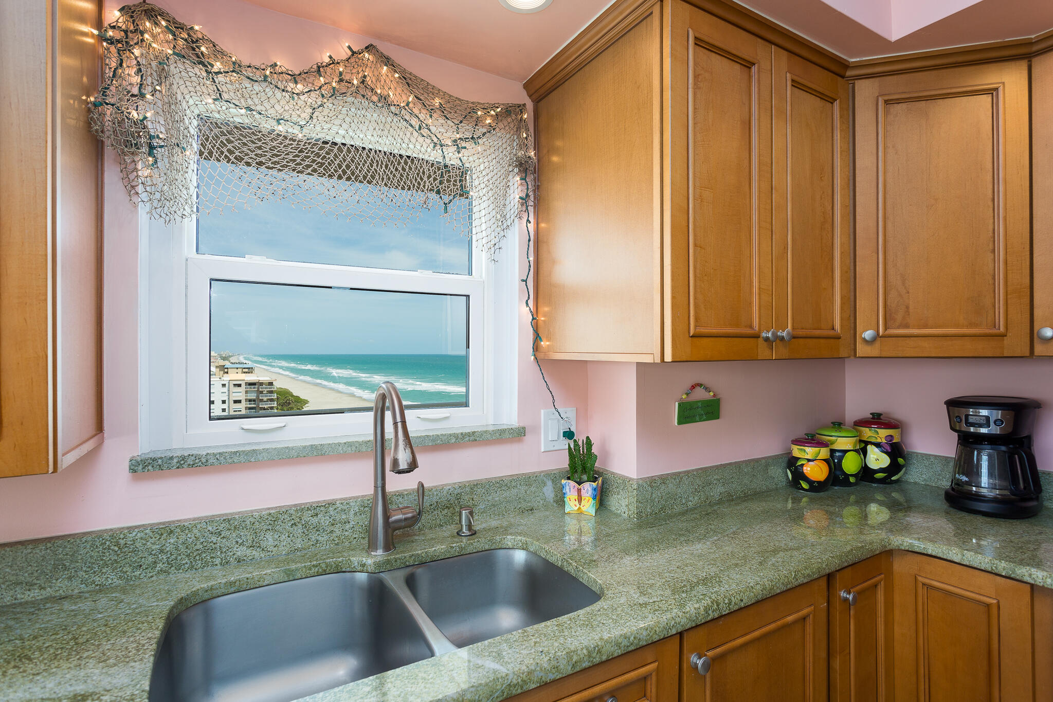 877 N Highway A1a, 1201