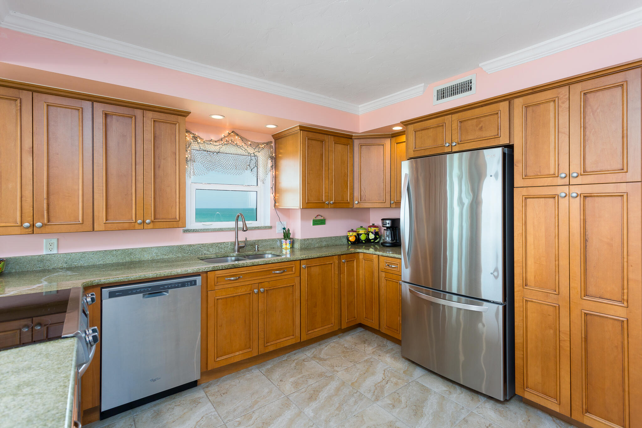 877 N Highway A1a, 1201