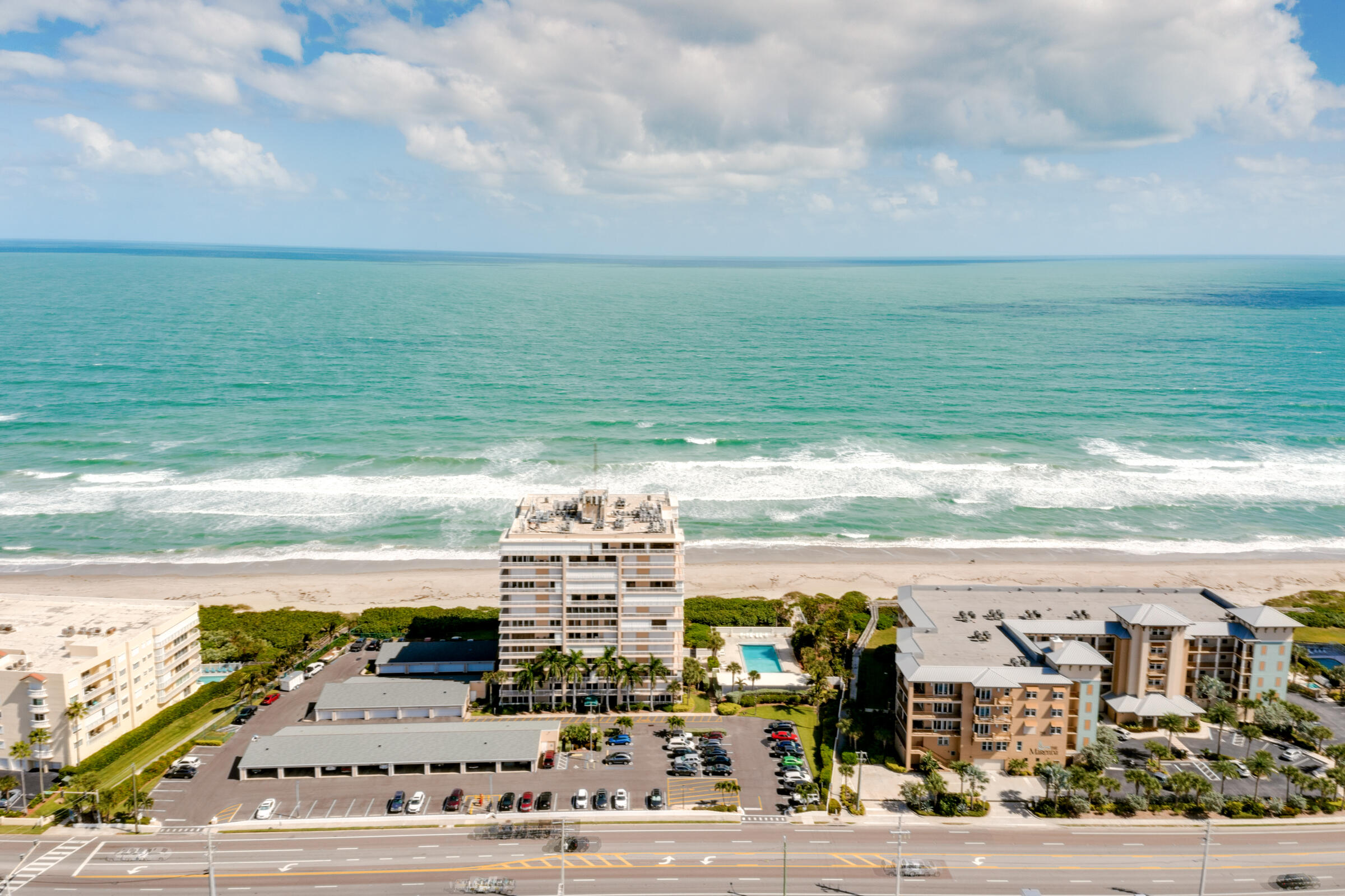 877 N Highway A1a, 1201