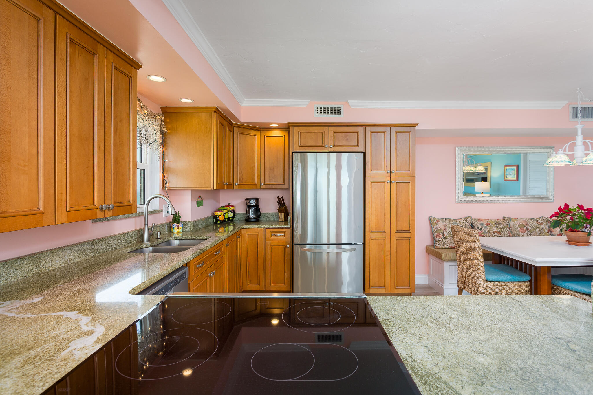 877 N Highway A1a, 1201