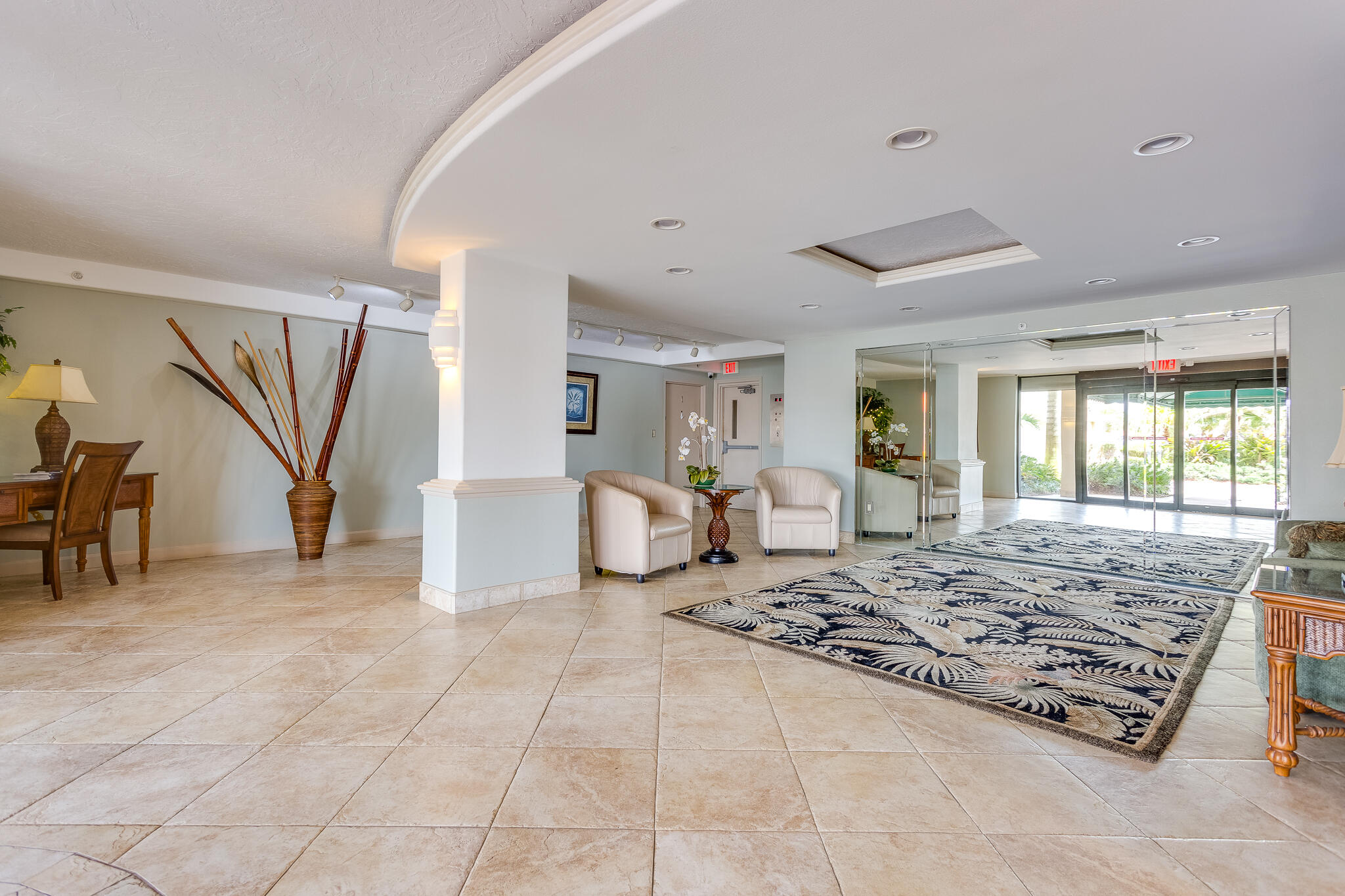 877 N Highway A1a, 1201