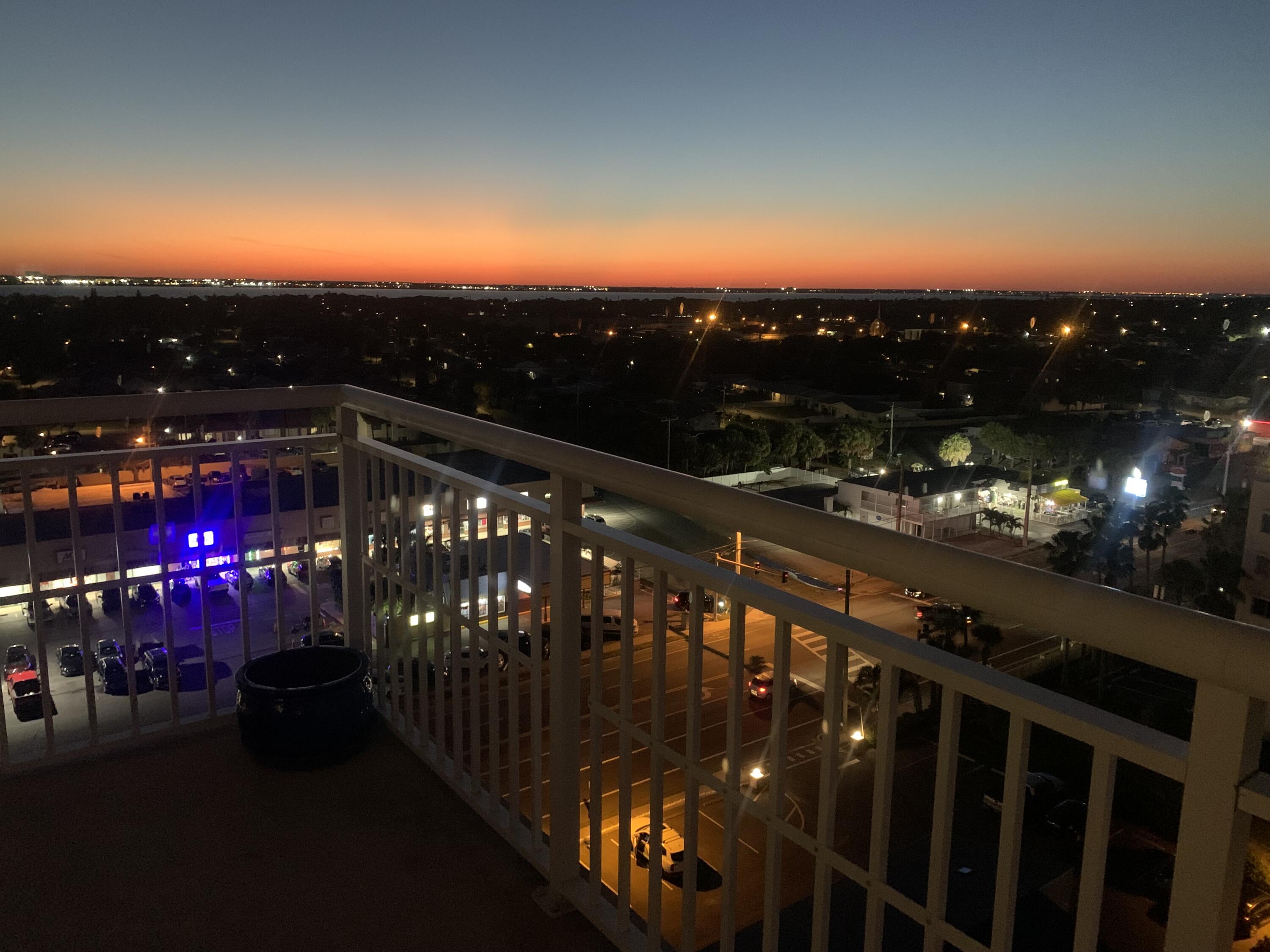 877 N Highway A1a, 1201