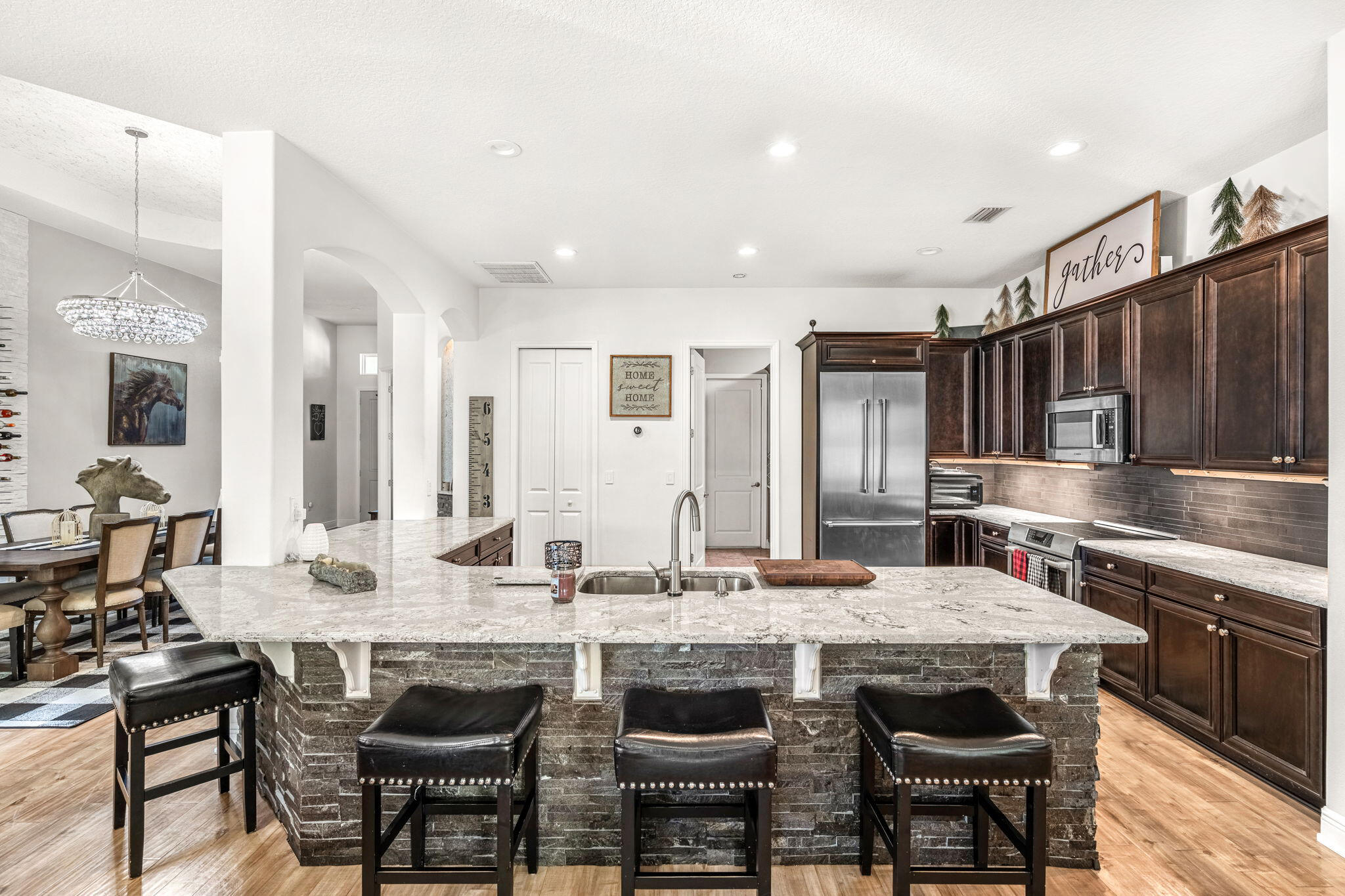 120 Via Catalano Court NE