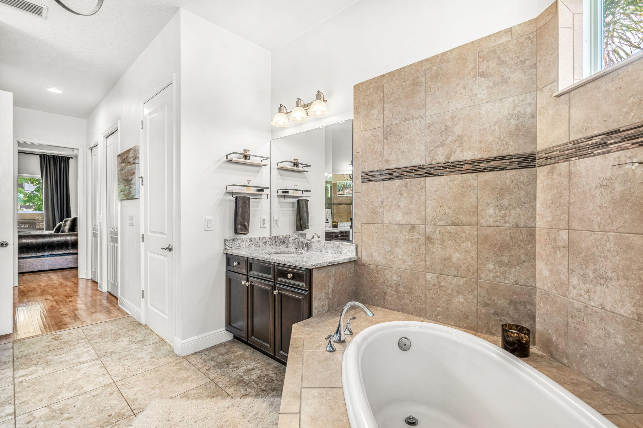 120 Via Catalano Court NE