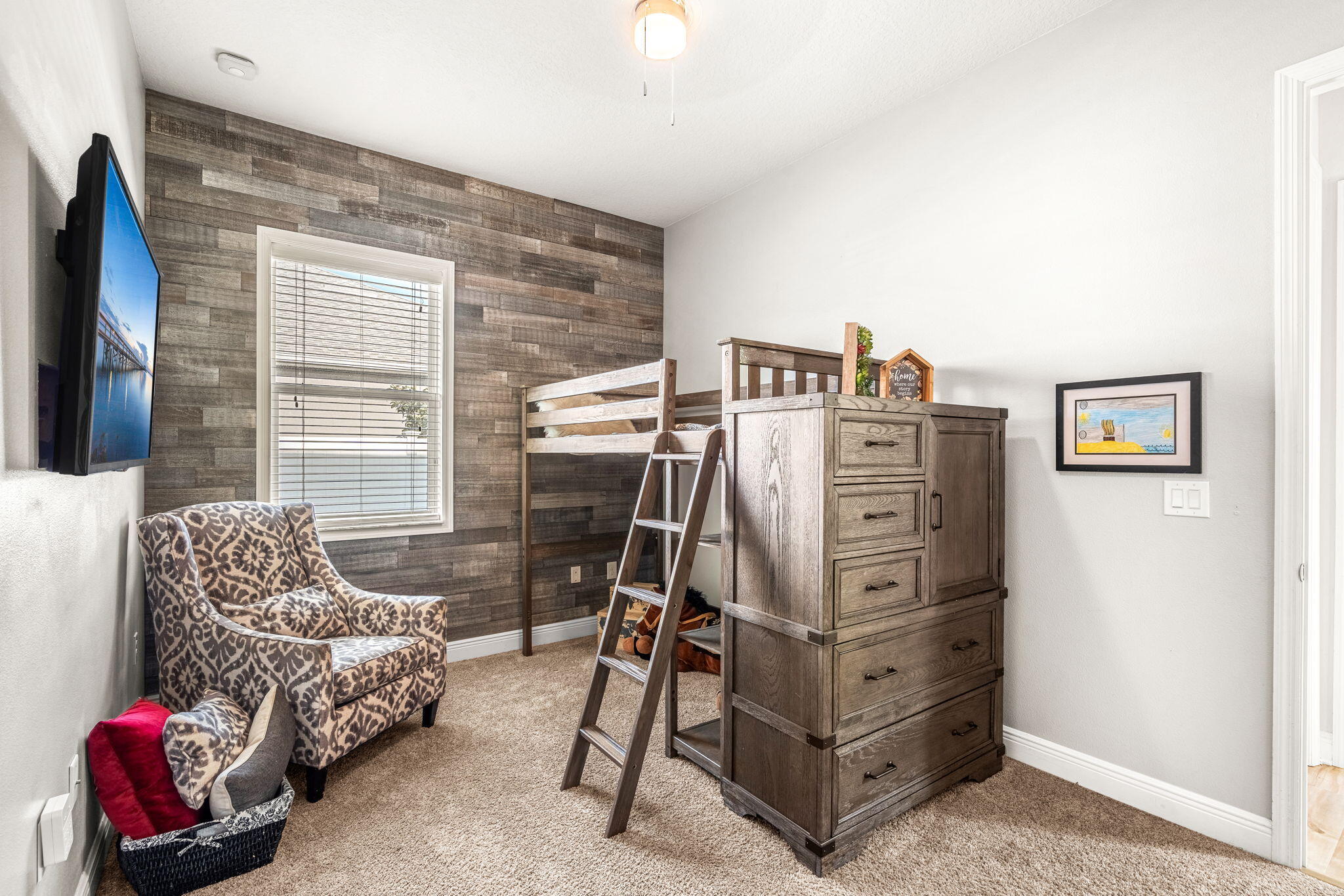 120 Via Catalano Court NE