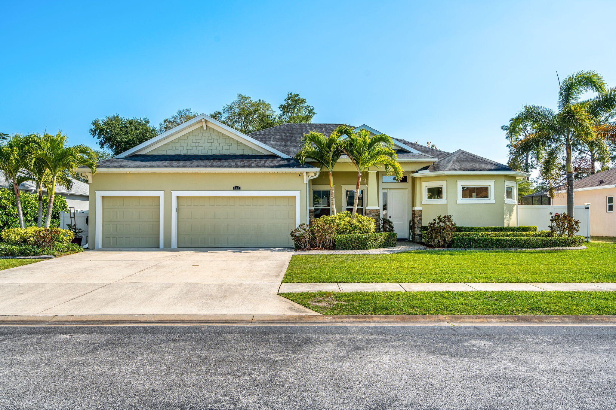 120 Via Catalano Court NE