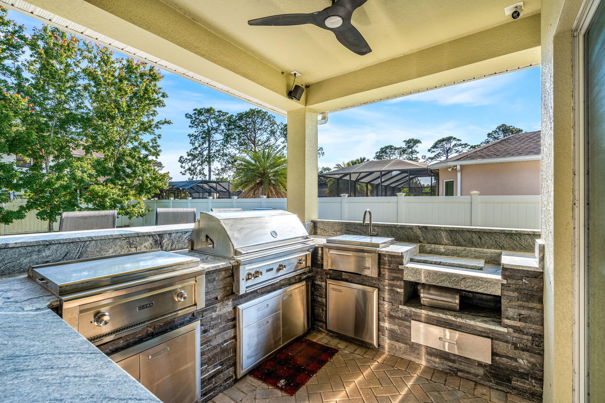 120 Via Catalano Court NE