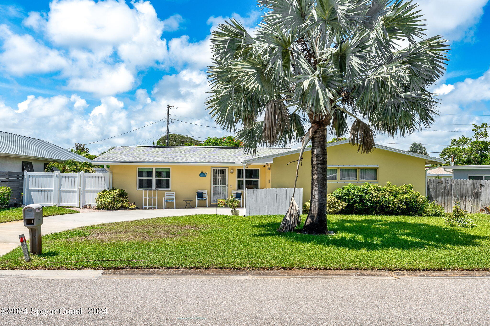 202 Micanopy Court