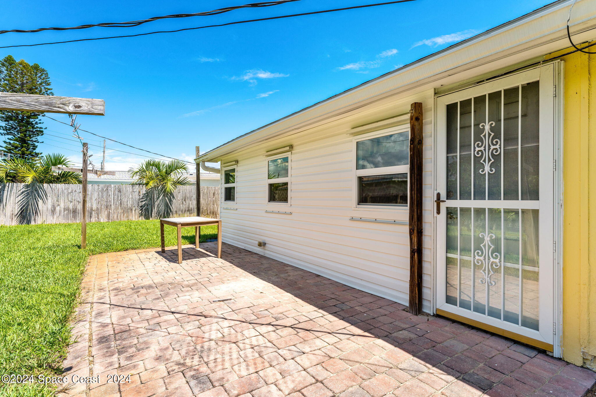 202 Micanopy Court