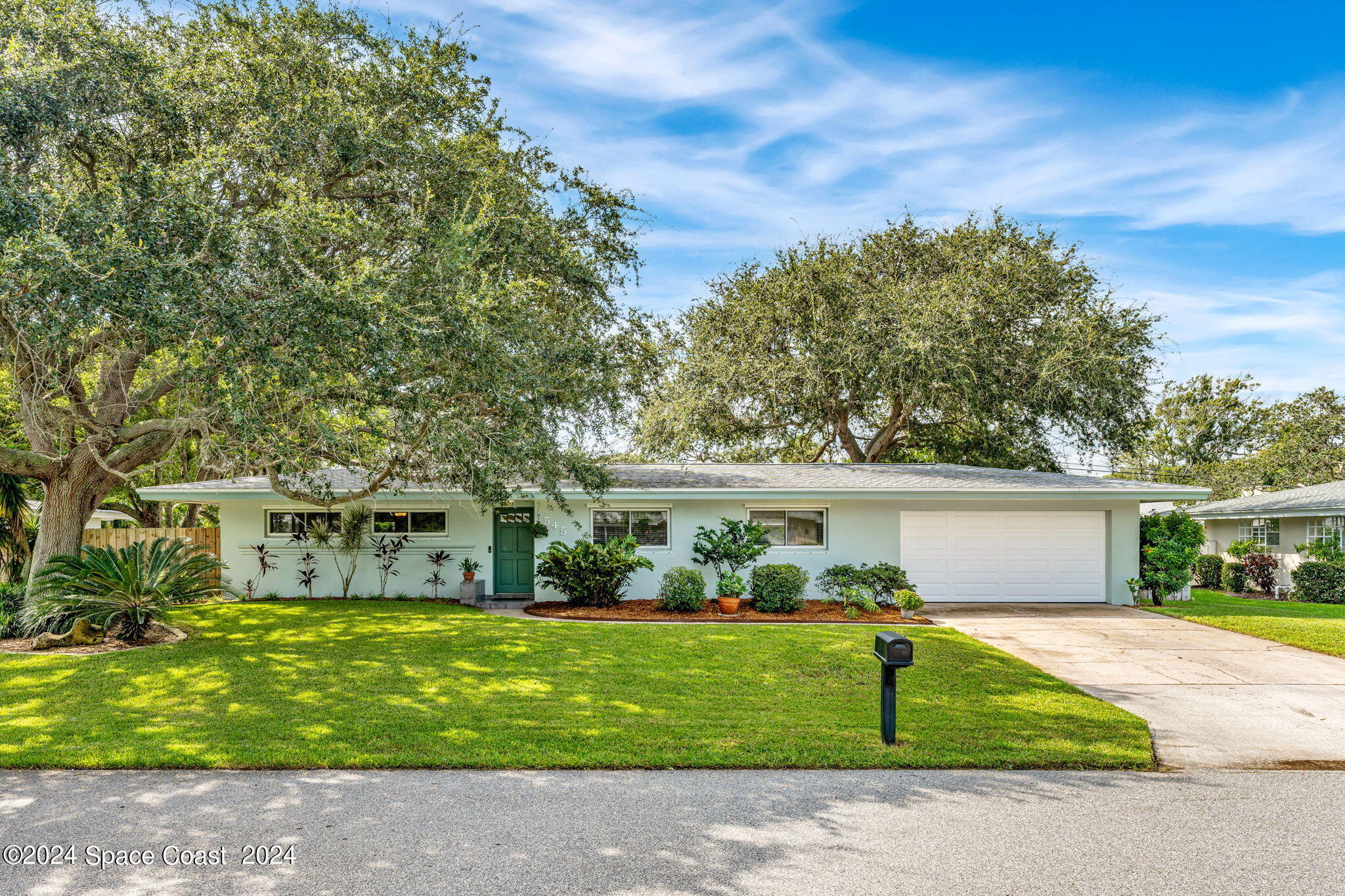 545 Seabreeze Drive
