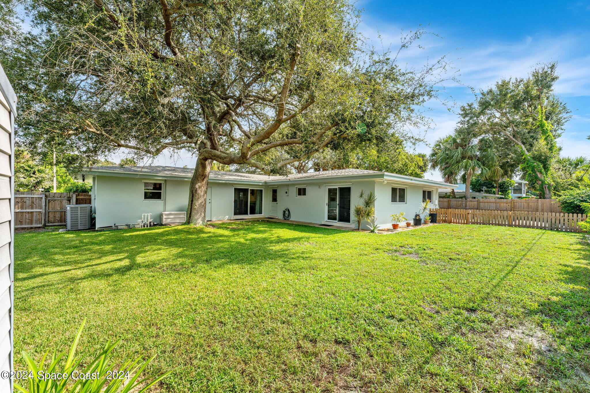 545 Seabreeze Drive