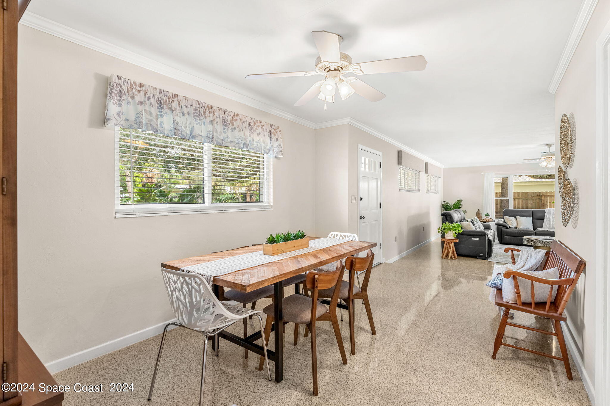 545 Seabreeze Drive