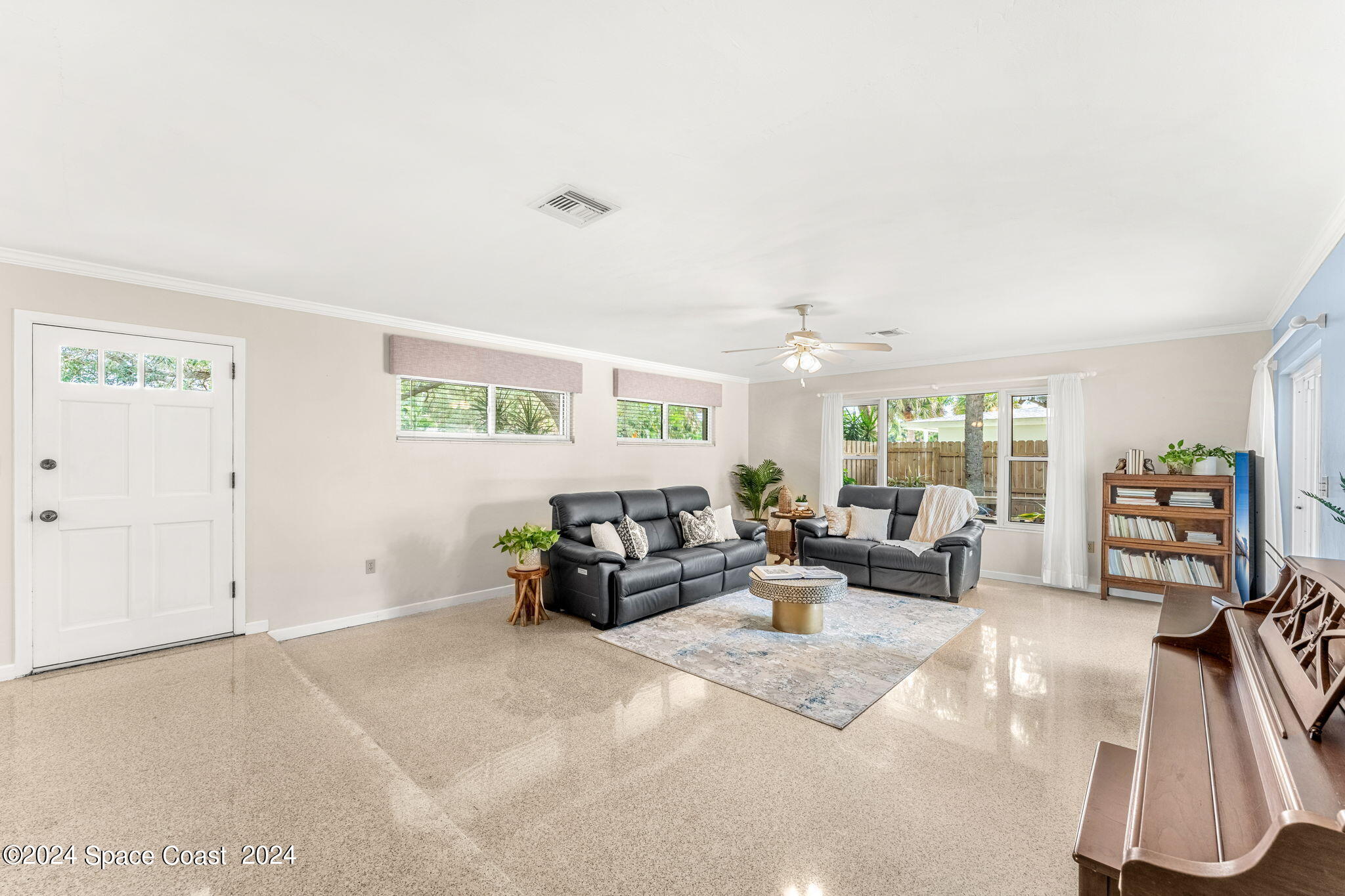 545 Seabreeze Drive