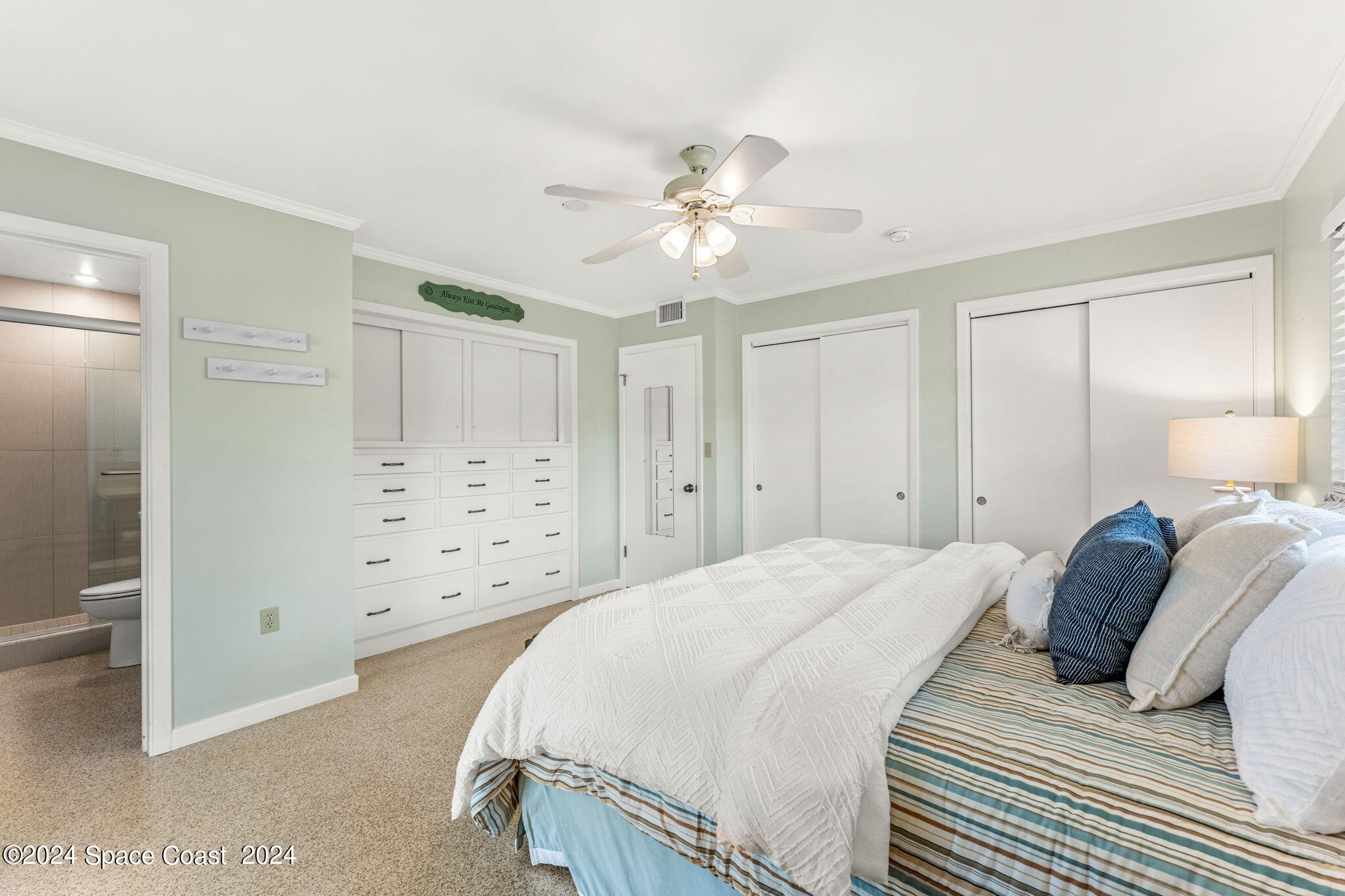 545 Seabreeze Drive