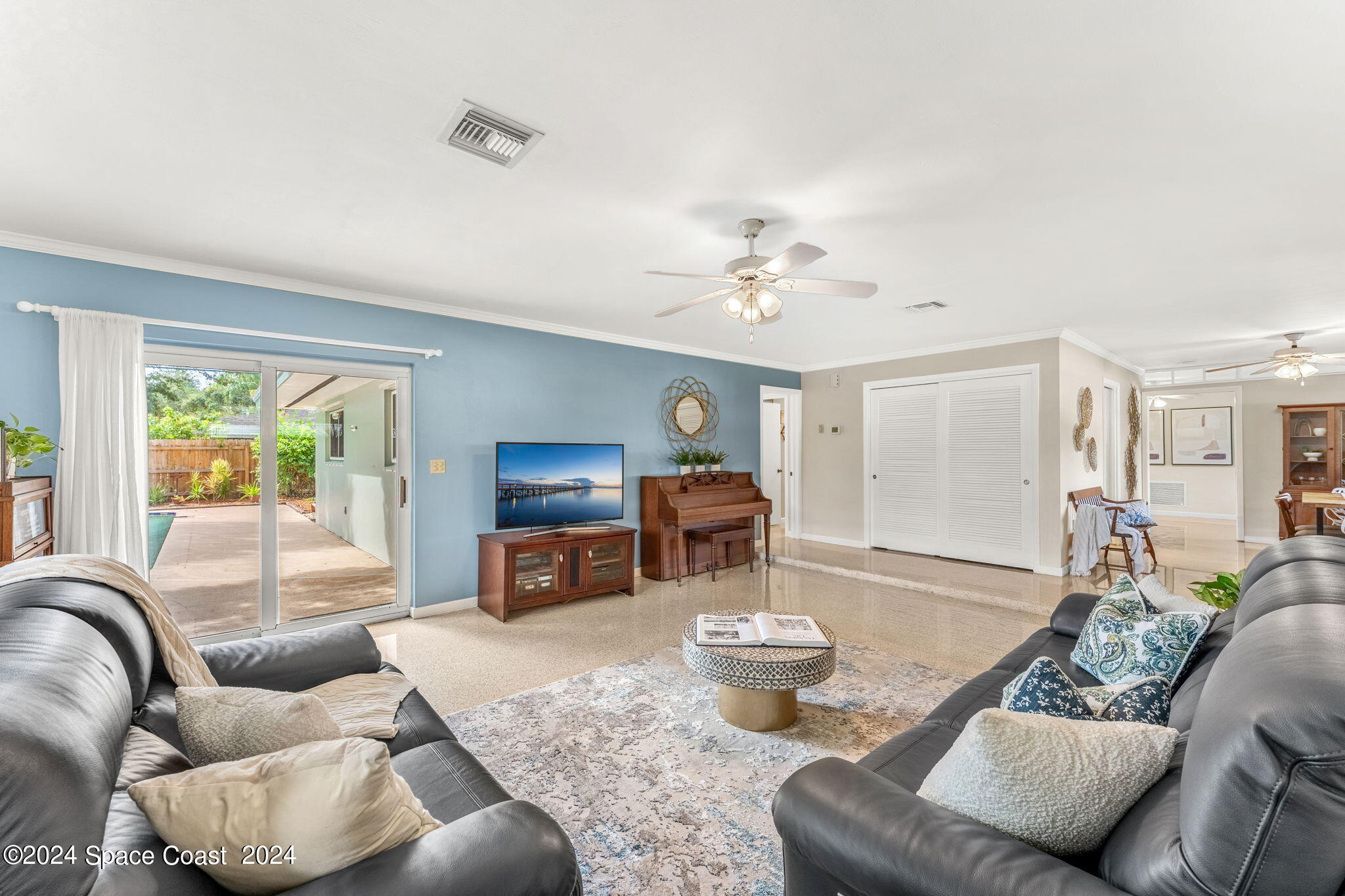 545 Seabreeze Drive
