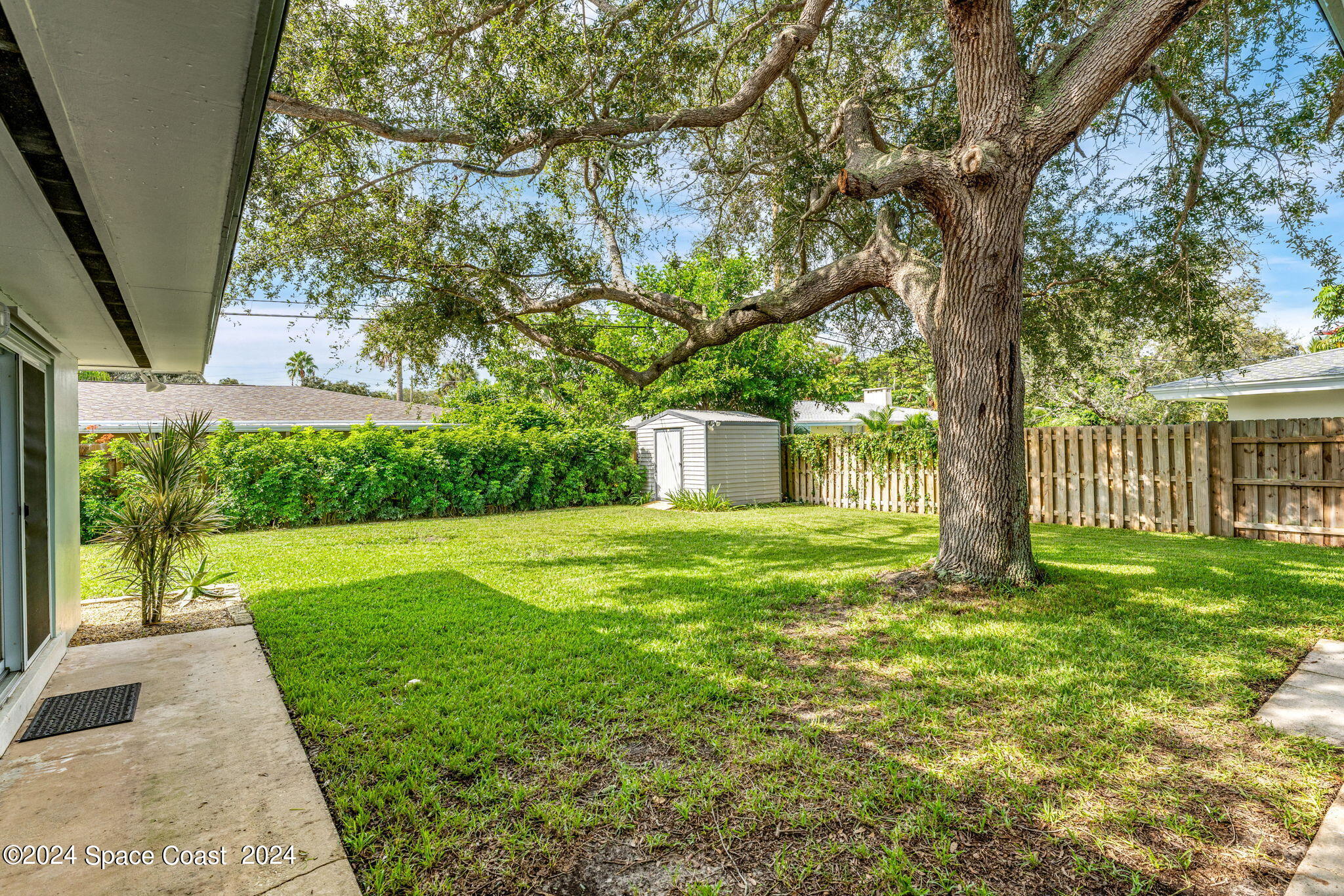 545 Seabreeze Drive