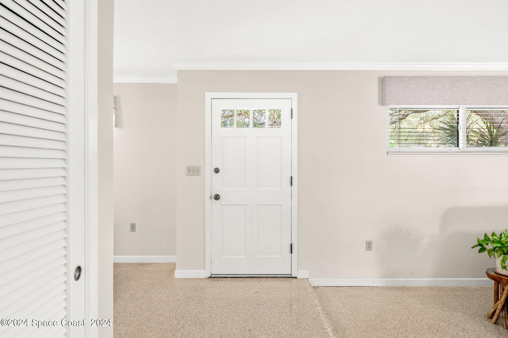 545 Seabreeze Drive