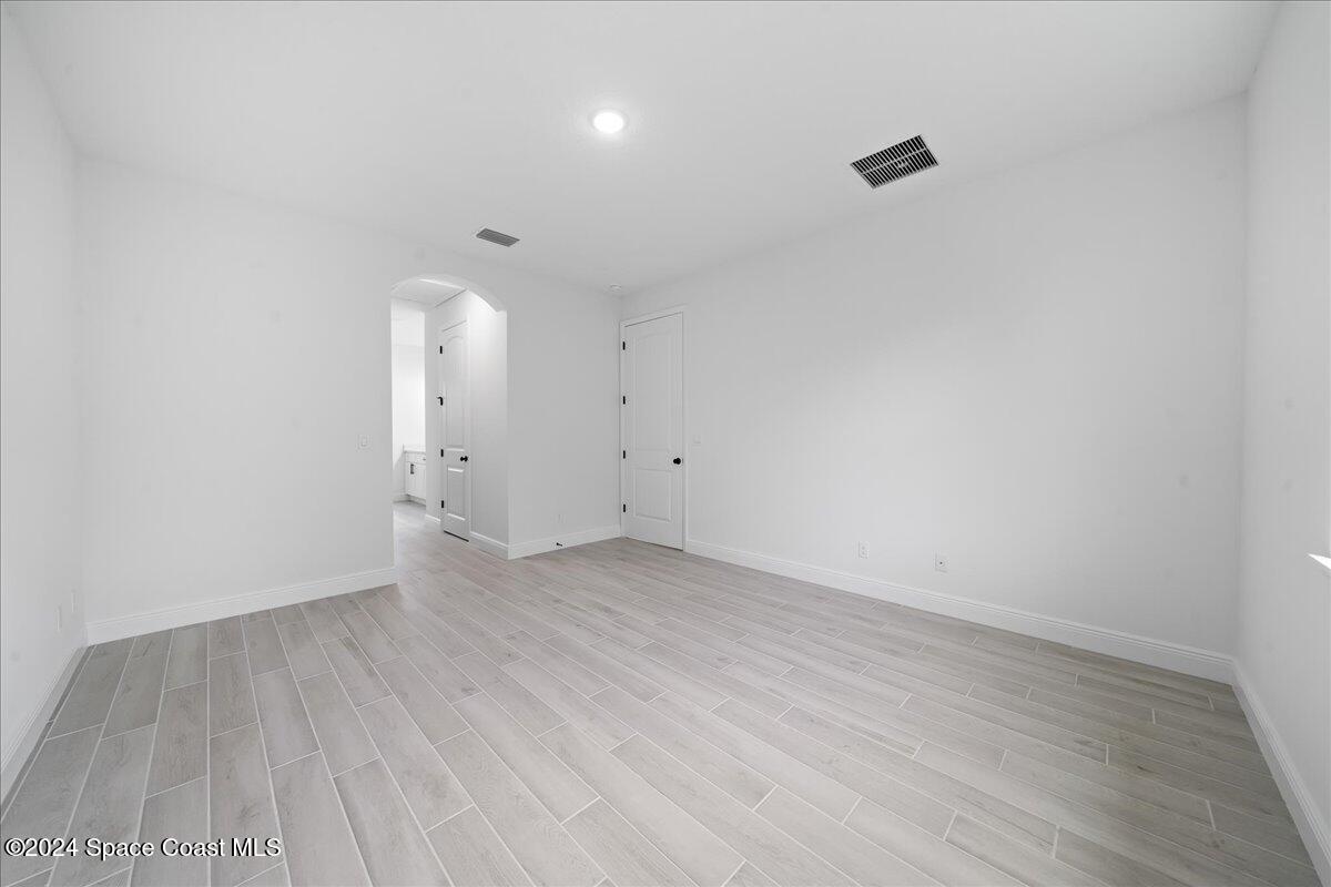 120 Silver Frost Street SE