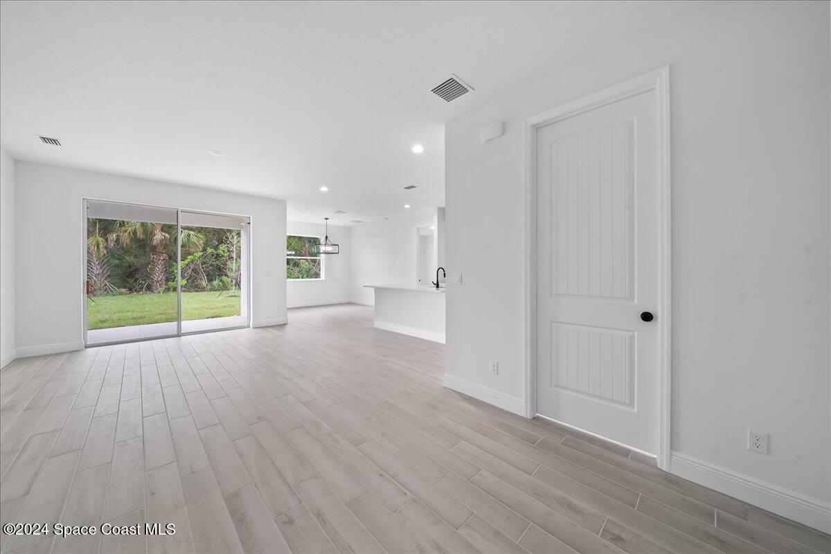 120 Silver Frost Street SE