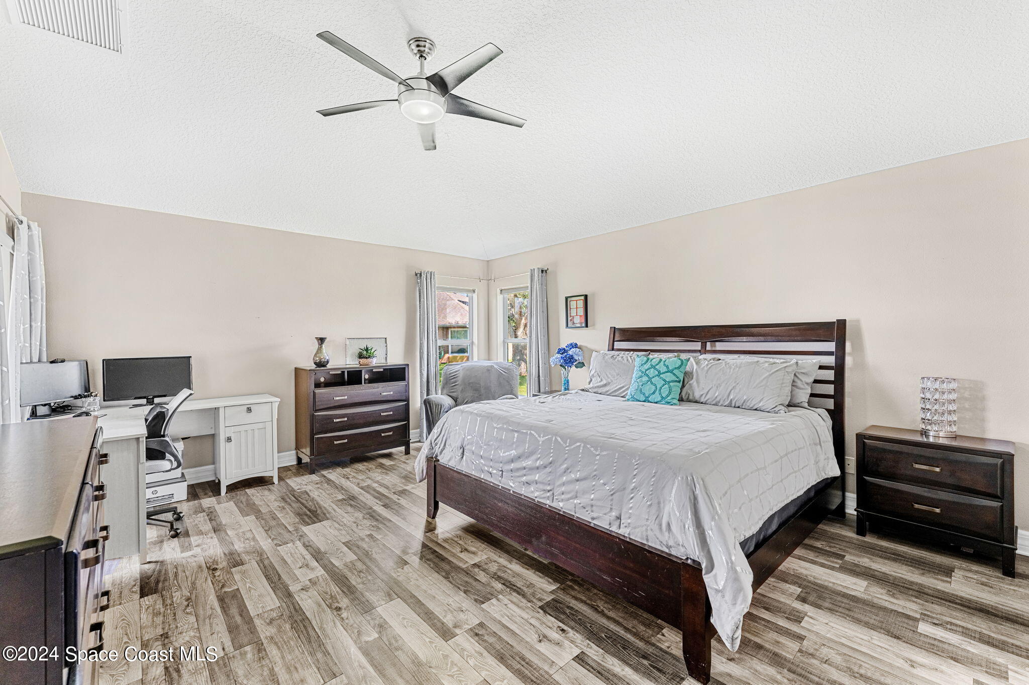 4127 San Ysidro Way