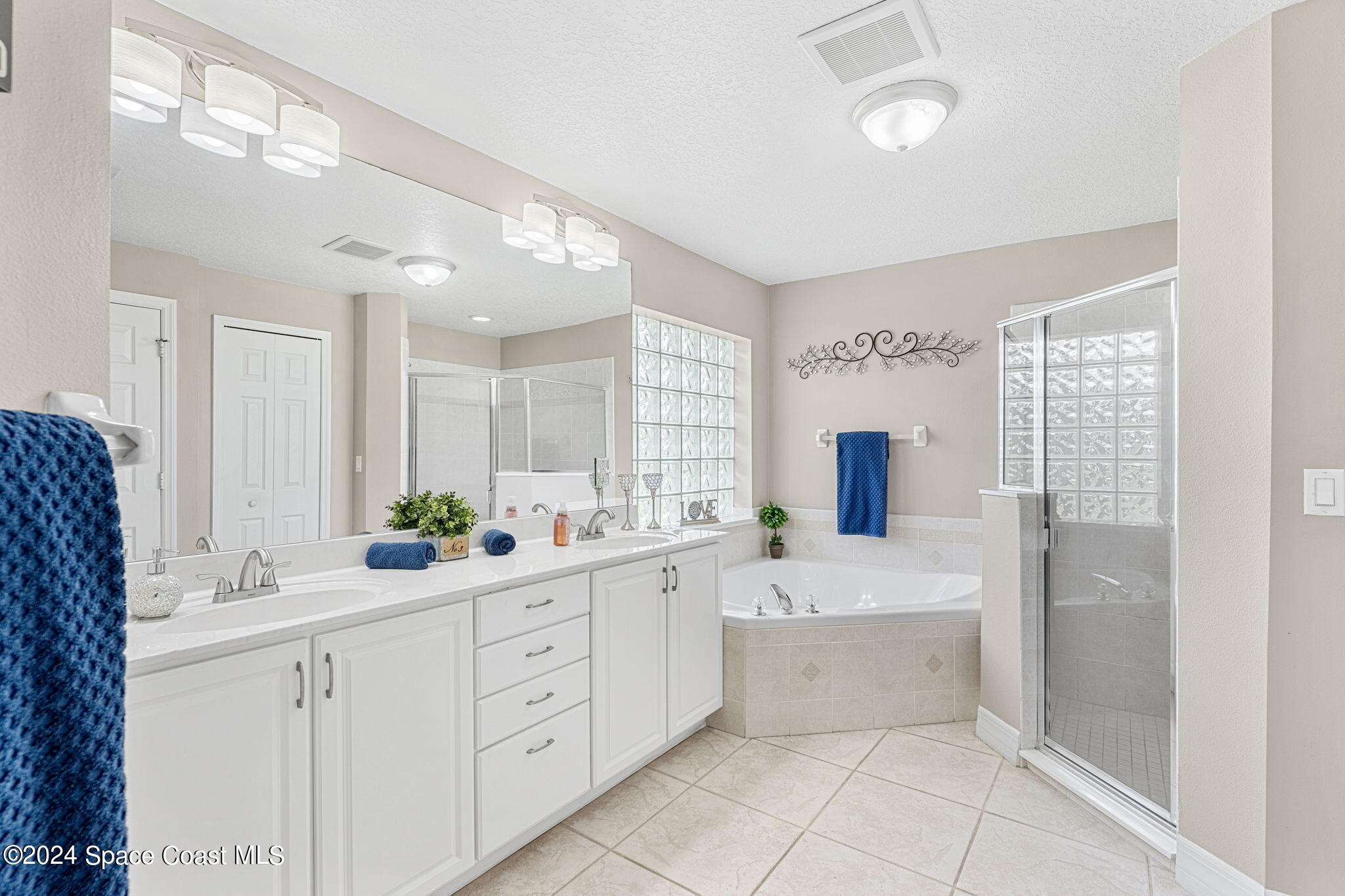 4127 San Ysidro Way