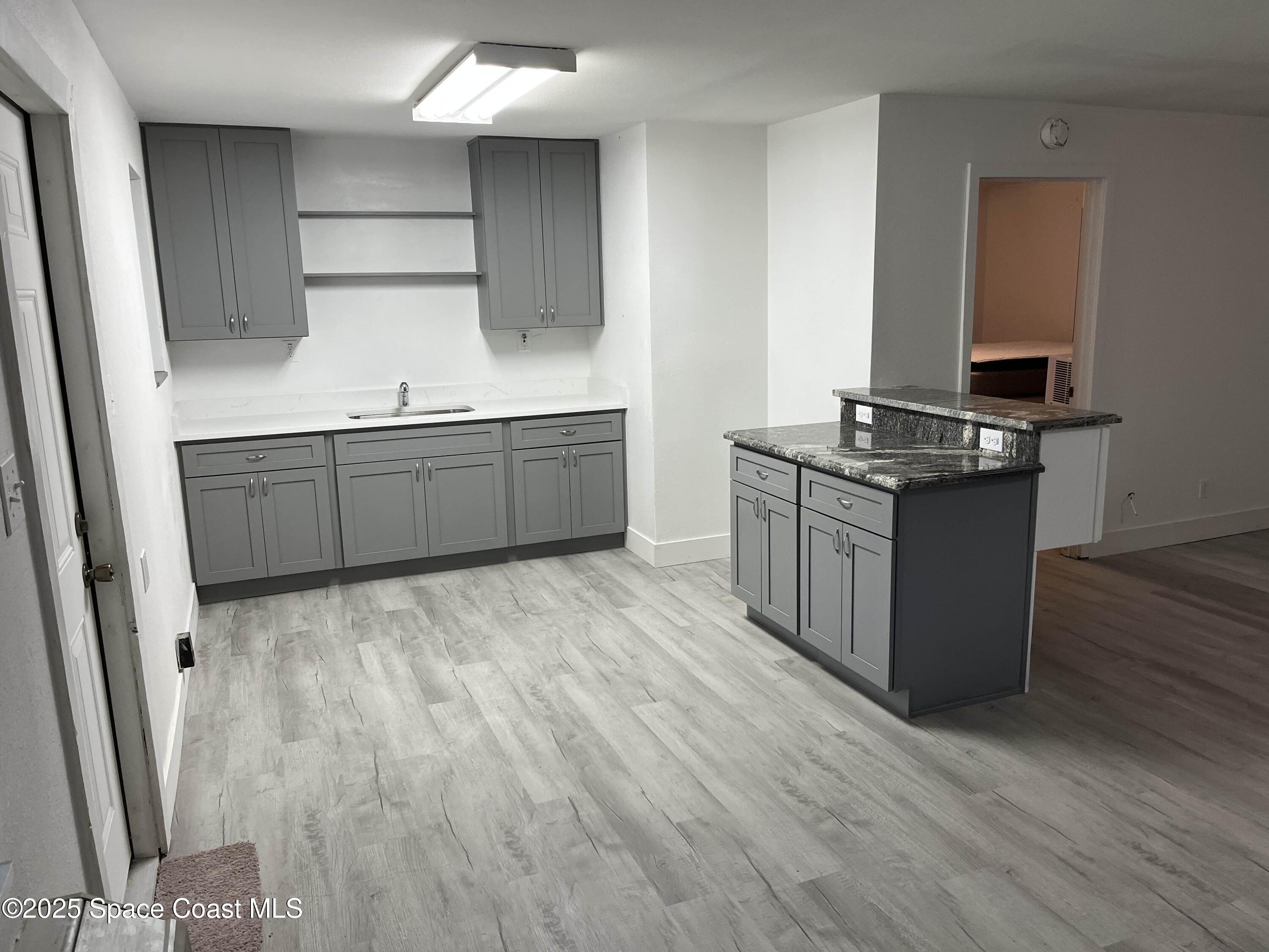 891 Hartsdale Avenue SW