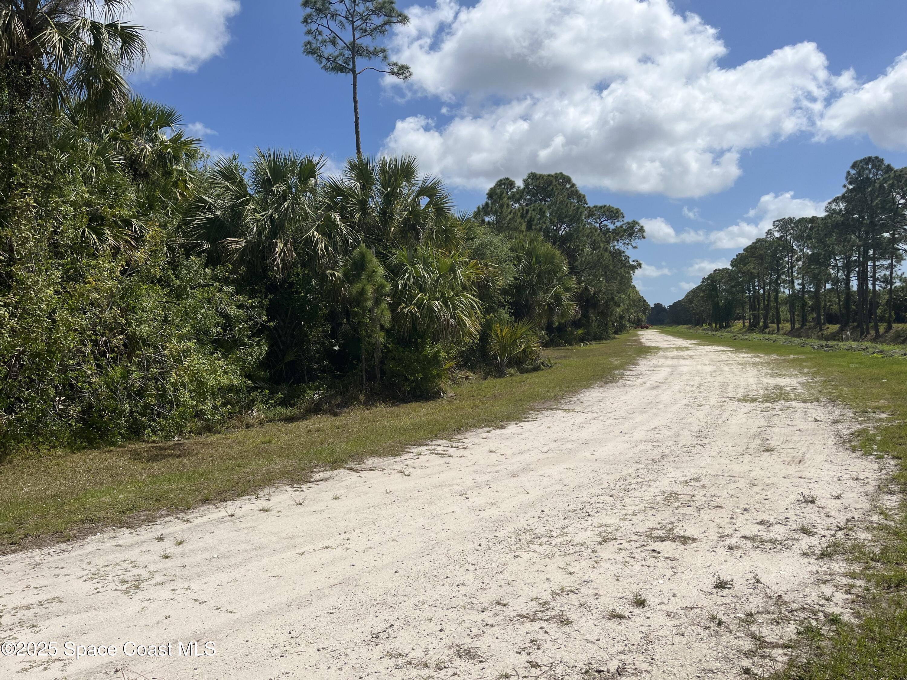 891 Hartsdale Avenue SW