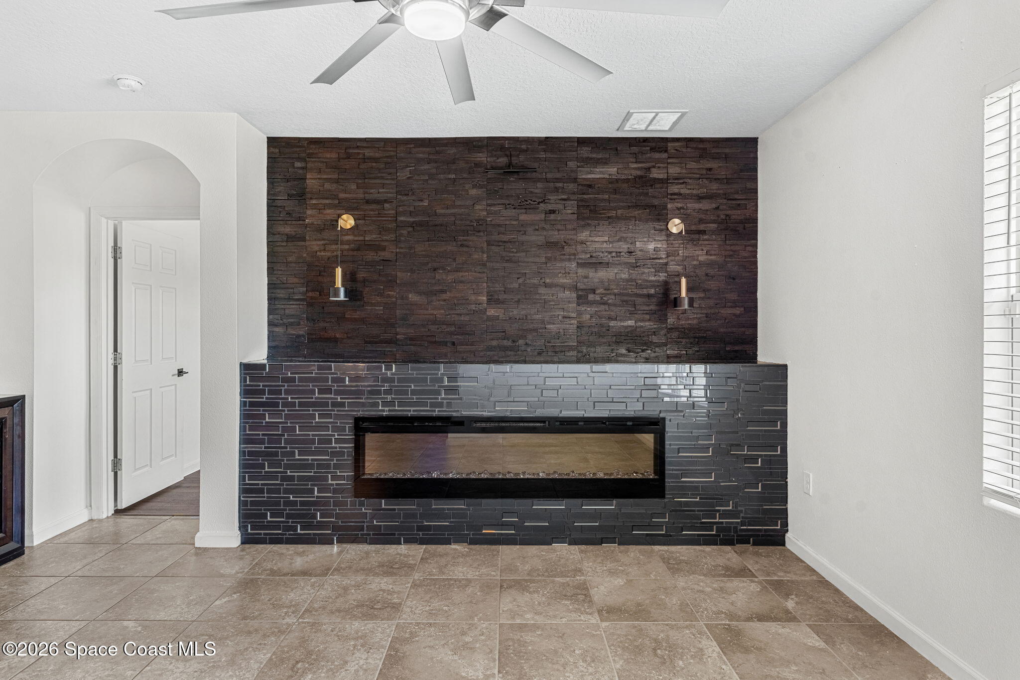 333 Guinevere Drive SW