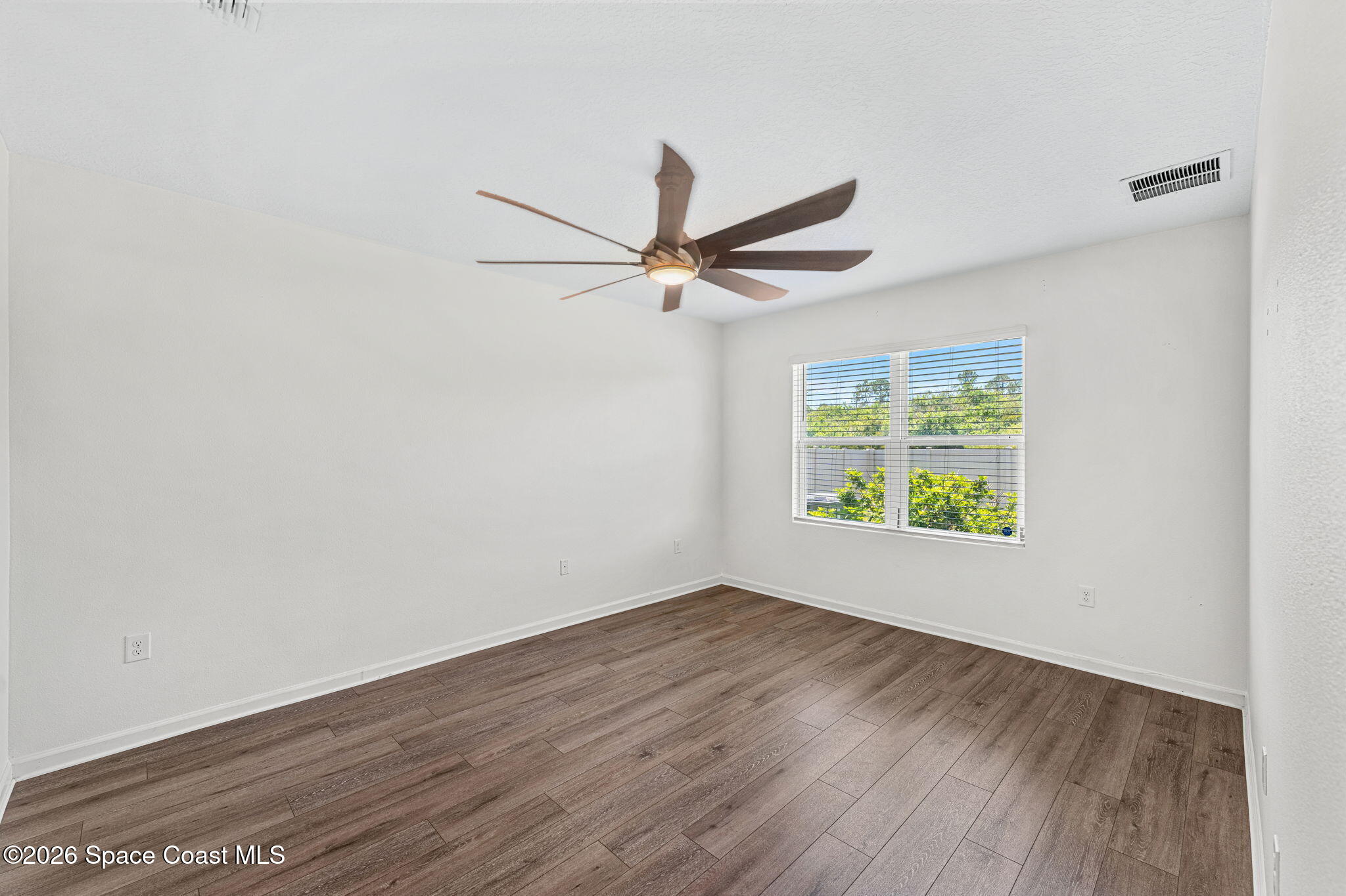 333 Guinevere Drive SW
