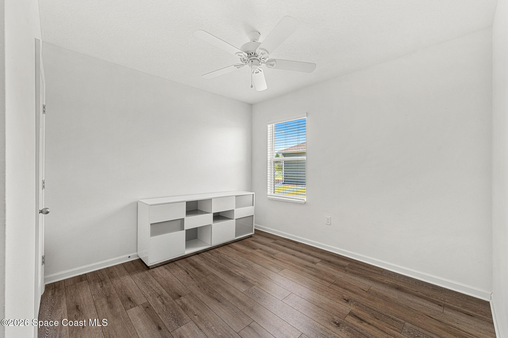 333 Guinevere Drive SW