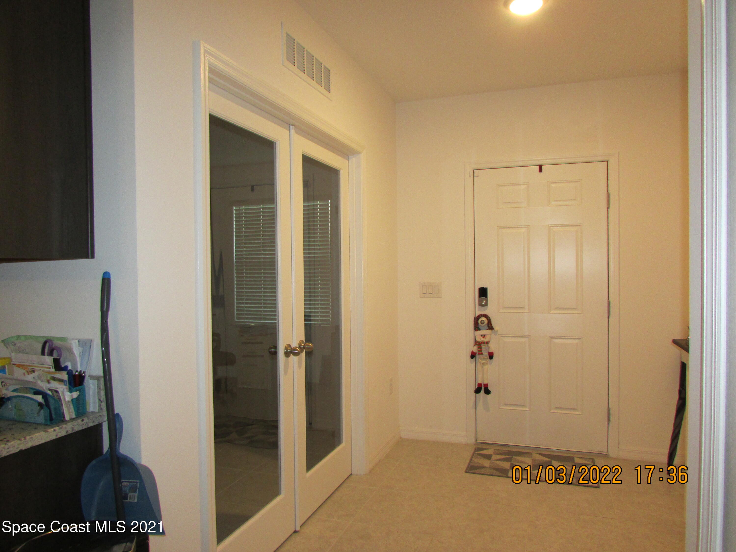 772 Corbin Circle SW