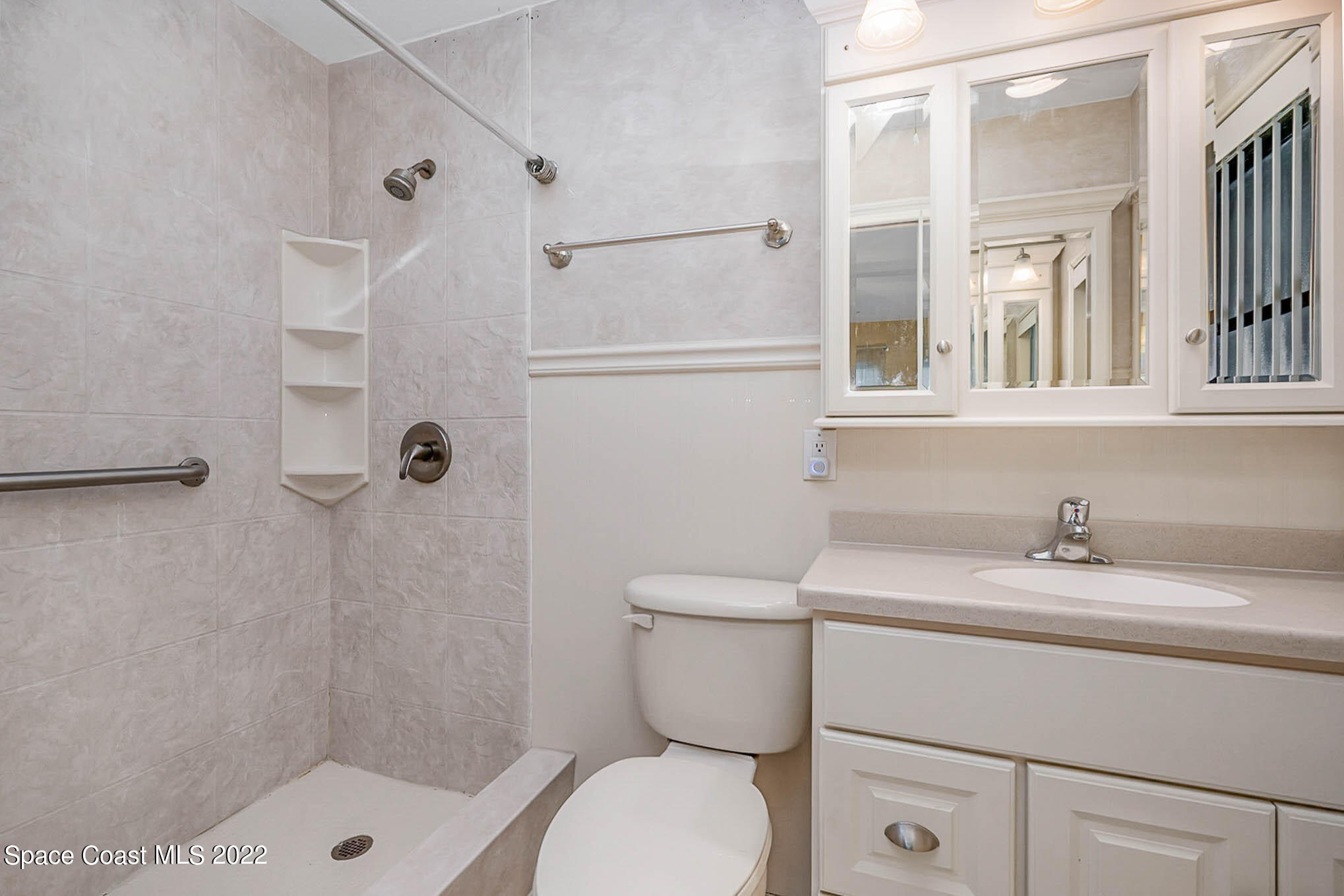 5041 Frederick Avenue