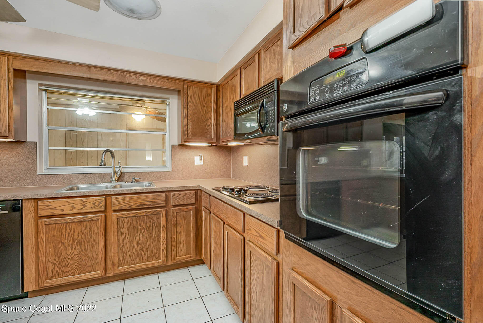 5041 Frederick Avenue