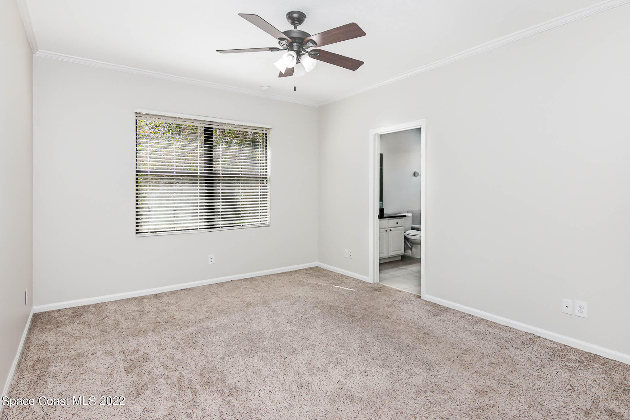 418 Breckenridge Circle SE