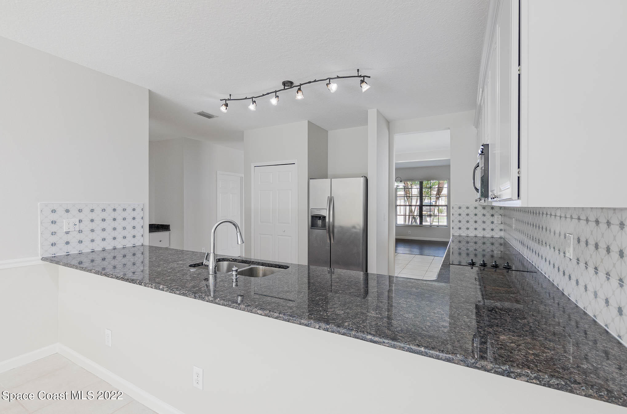 418 Breckenridge Circle SE