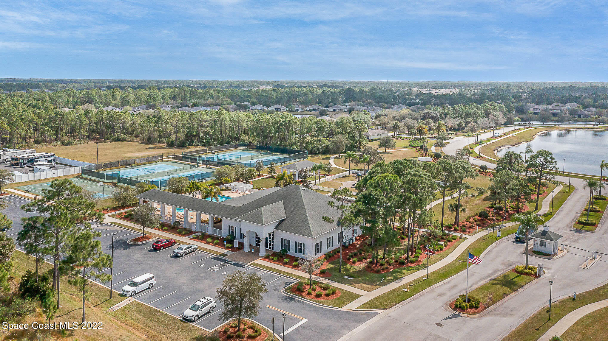 418 Breckenridge Circle SE