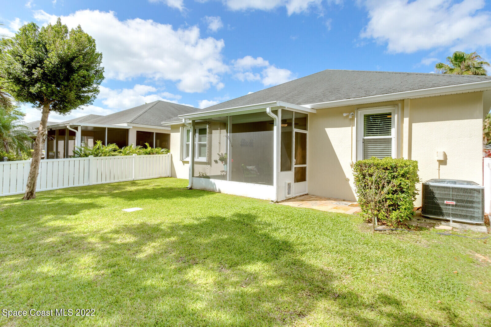 685 Remington Green Drive SE